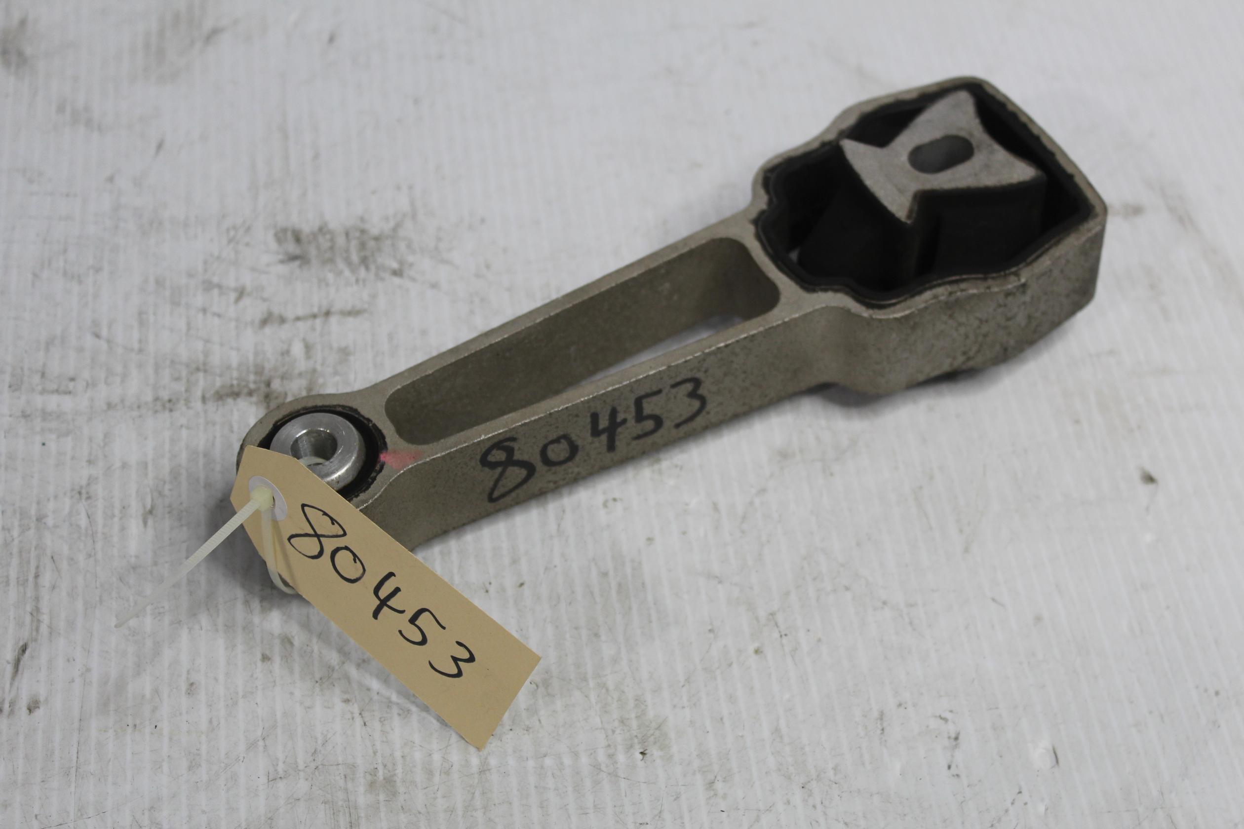 Land Rover L550 Discovery Sport Upper Engine Support LR000597 - Image 1
