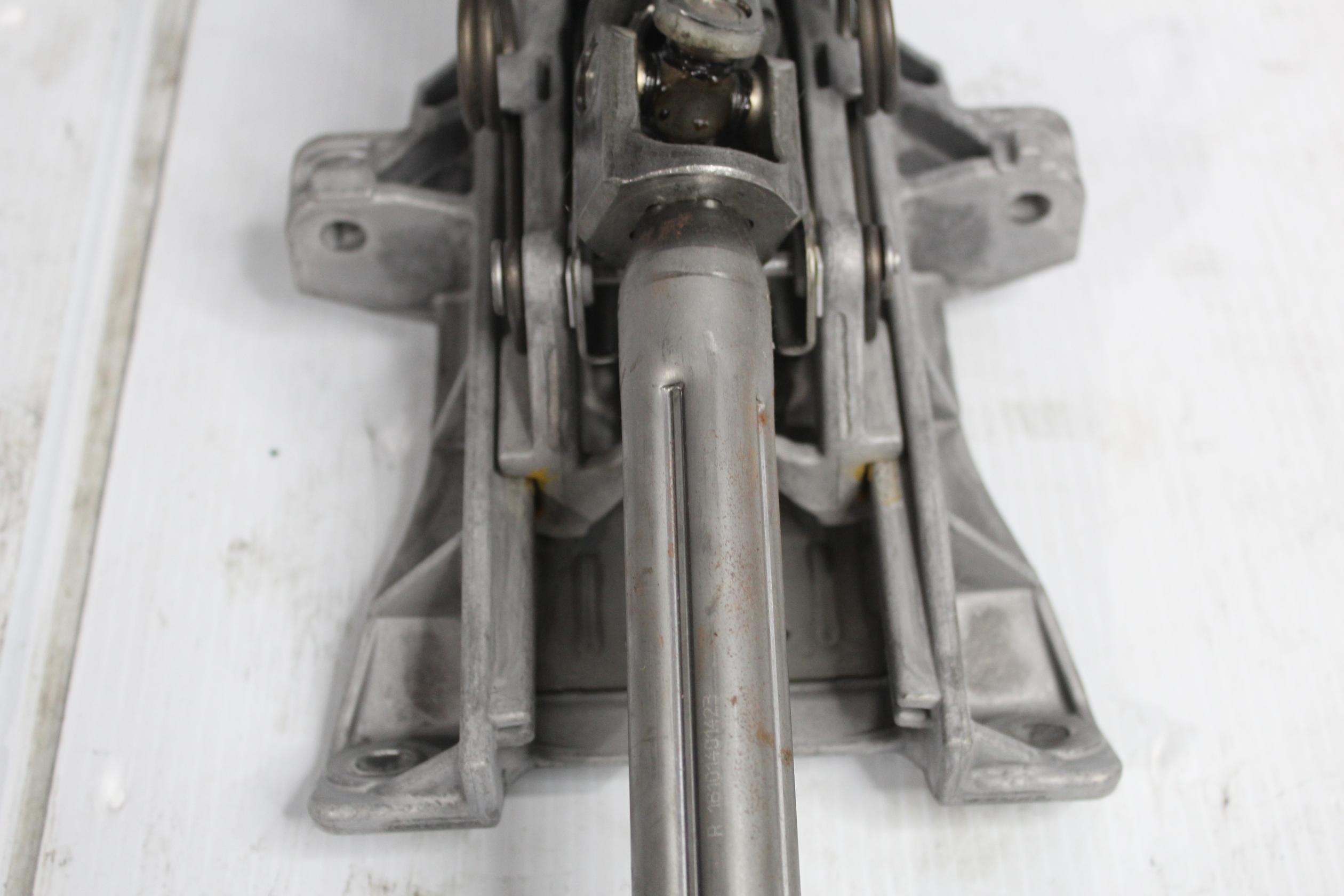 Land Rover L550 Discovery Sport Manual Steering Column LR032337, BJ323F937CB - Image 5