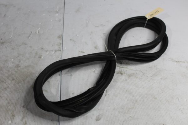 Land Rover L550 Discovery Sport Rear Door Seal Rubber LR084518, LR178741