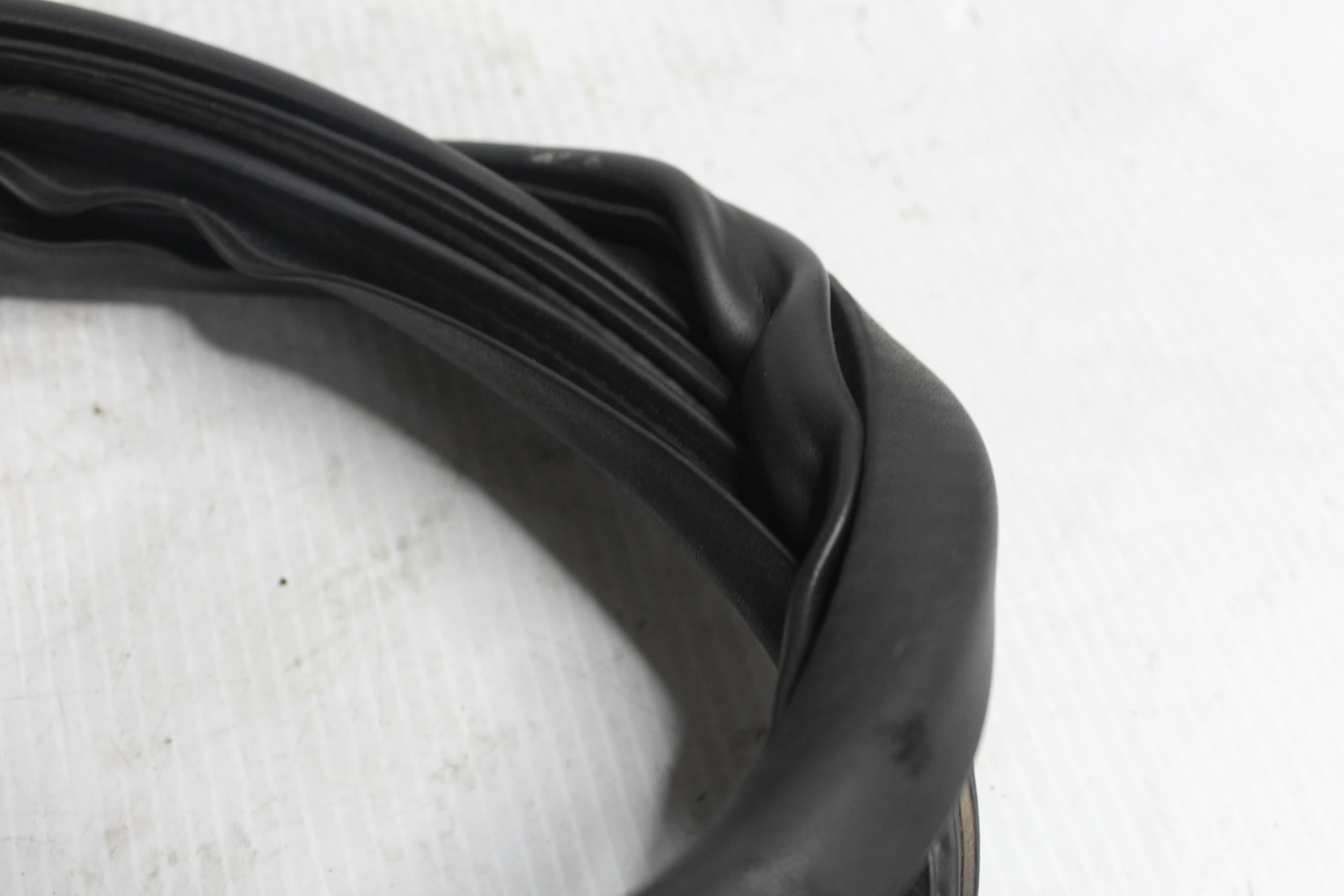 Land Rover L550 Discovery Sport Rear Door Seal Rubber LR084518, LR178741 - Image 11