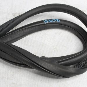 Land Rover L550 Discovery Sport Rear Door Seal Rubber LR084518, LR178741 - Image 4