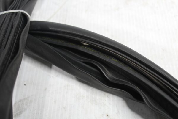 Land Rover L550 Discovery Sport Rear Door Seal Rubber LR084518, LR178741