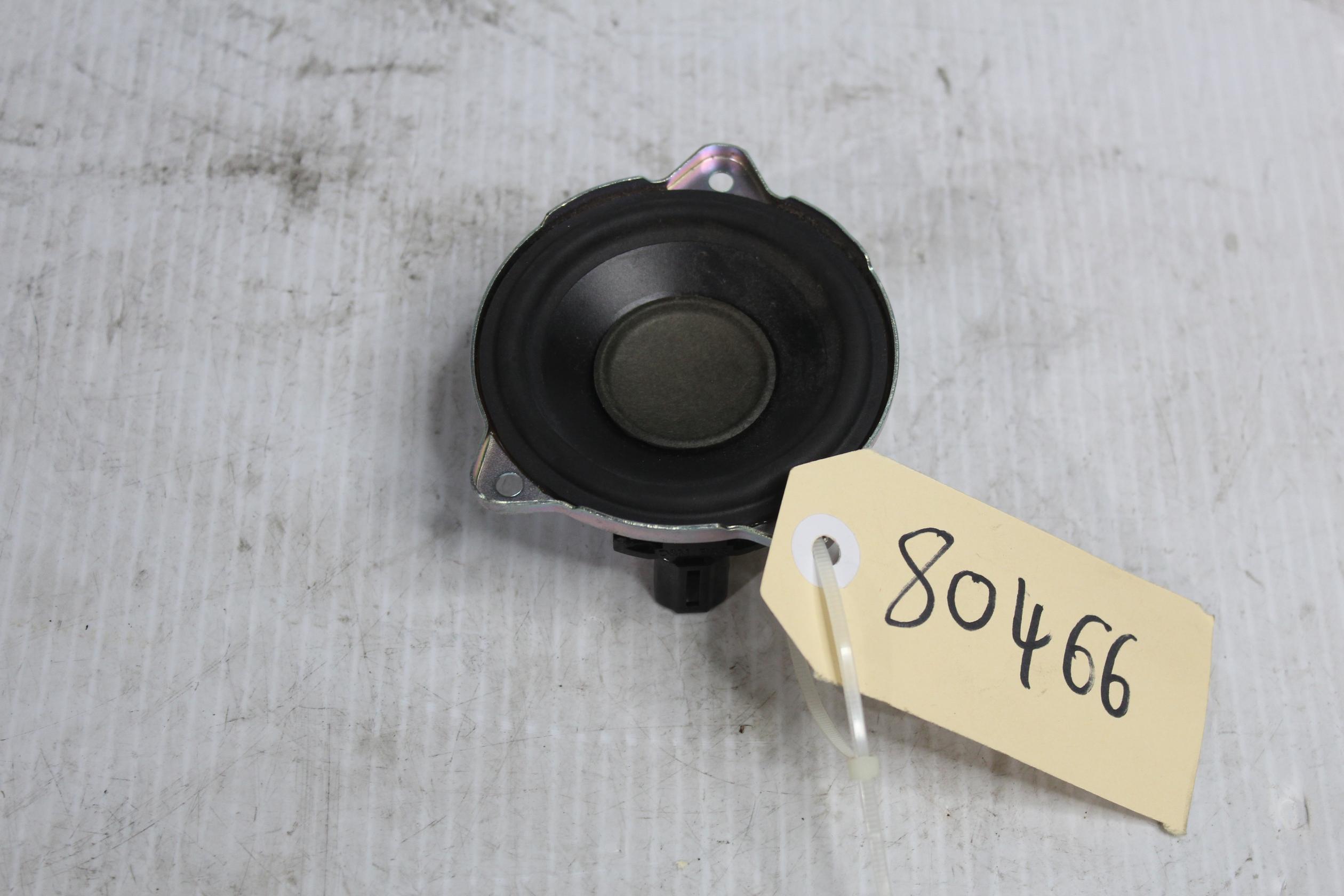 Land Rover L550 Discovery Sport Mid-Range Door Speaker LR061036, FK7218808BA - Image 1