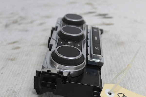 Range Rover L494 Sport REAR Seat Climate Control Panel LR070397, GPLA18D687BB
