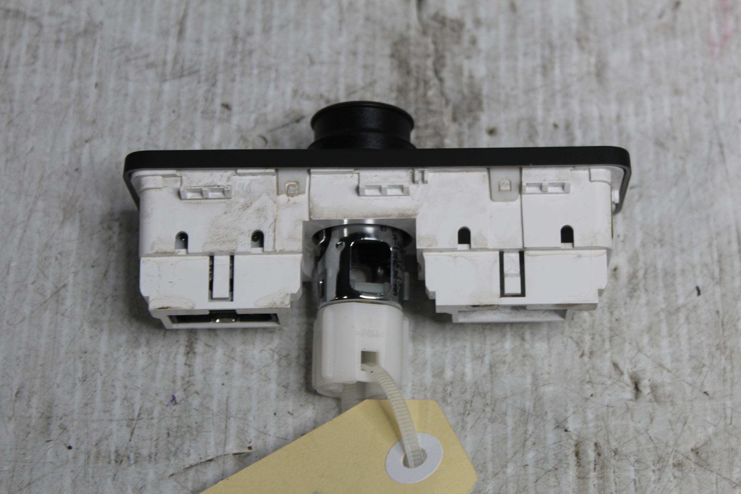 Range Rover Sport L494 Centre Console Plug Socket LR044901, CPLA19C166CB - Image 6