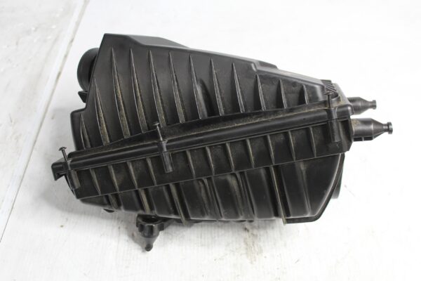 Range Rover Sport L494 Right Air Intake Box LR036428, LR095789, CPLA9600DA, CPLA9600DC