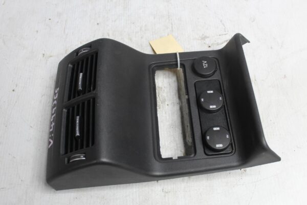 Jaguar X761 F Pace Rear Centre Console Panel with Vent T2H3069, GX63014A22AB