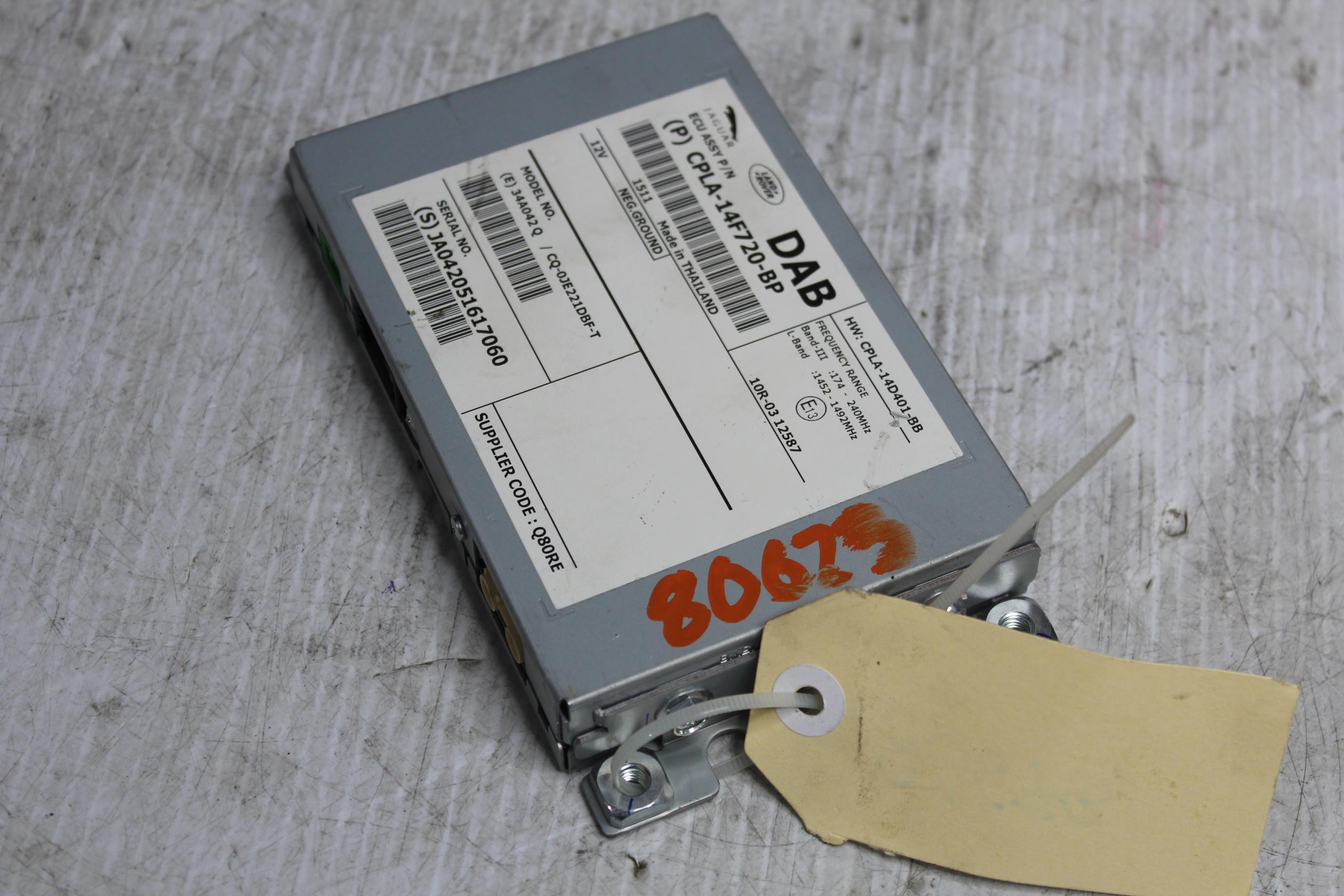 Land Rover L462 Discovery 5 DAB Radio Receiver Unit LR079410 - Image 11