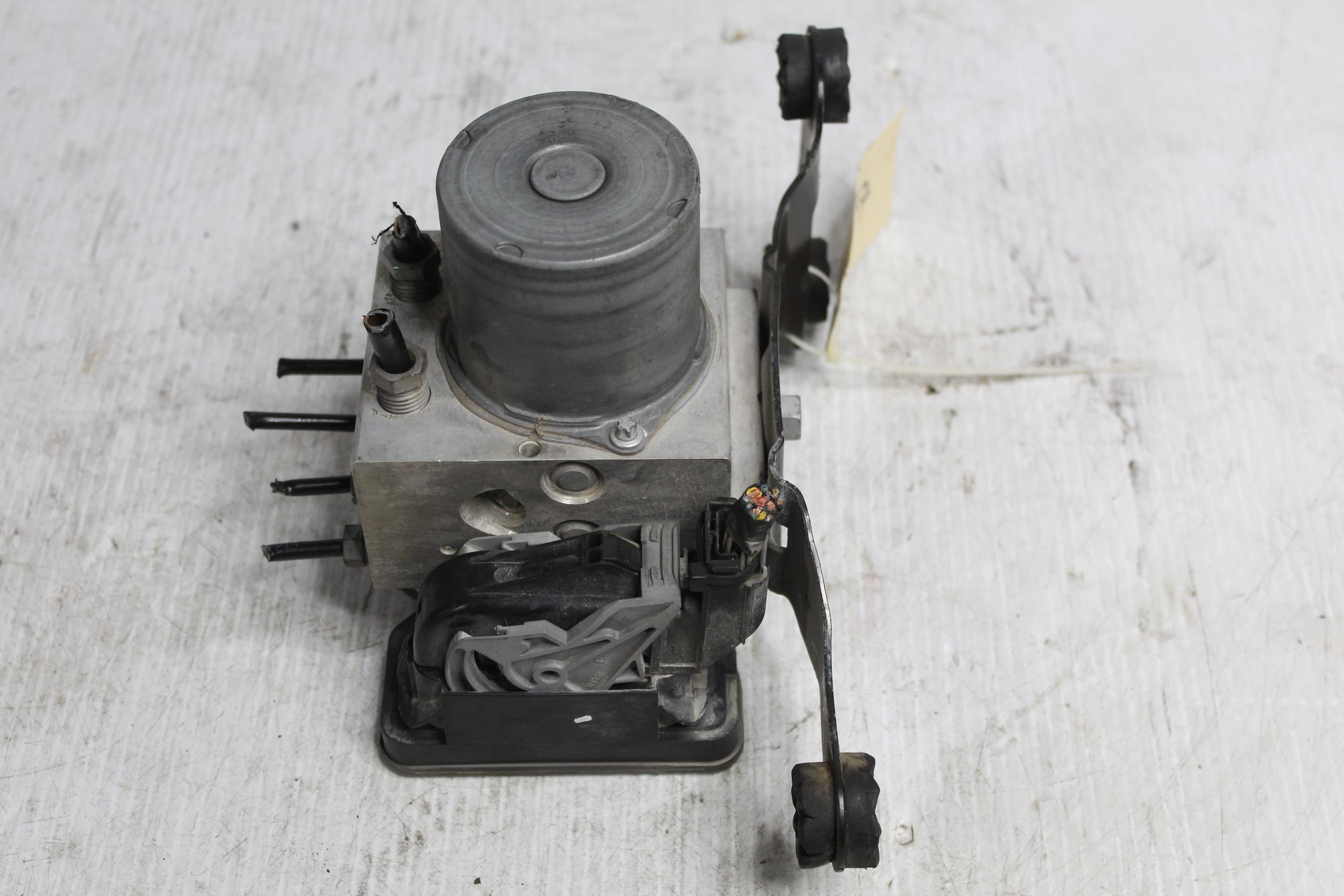Range Rover Sport L494 ABS Module Pump LR079257, LR084890 - Image 6