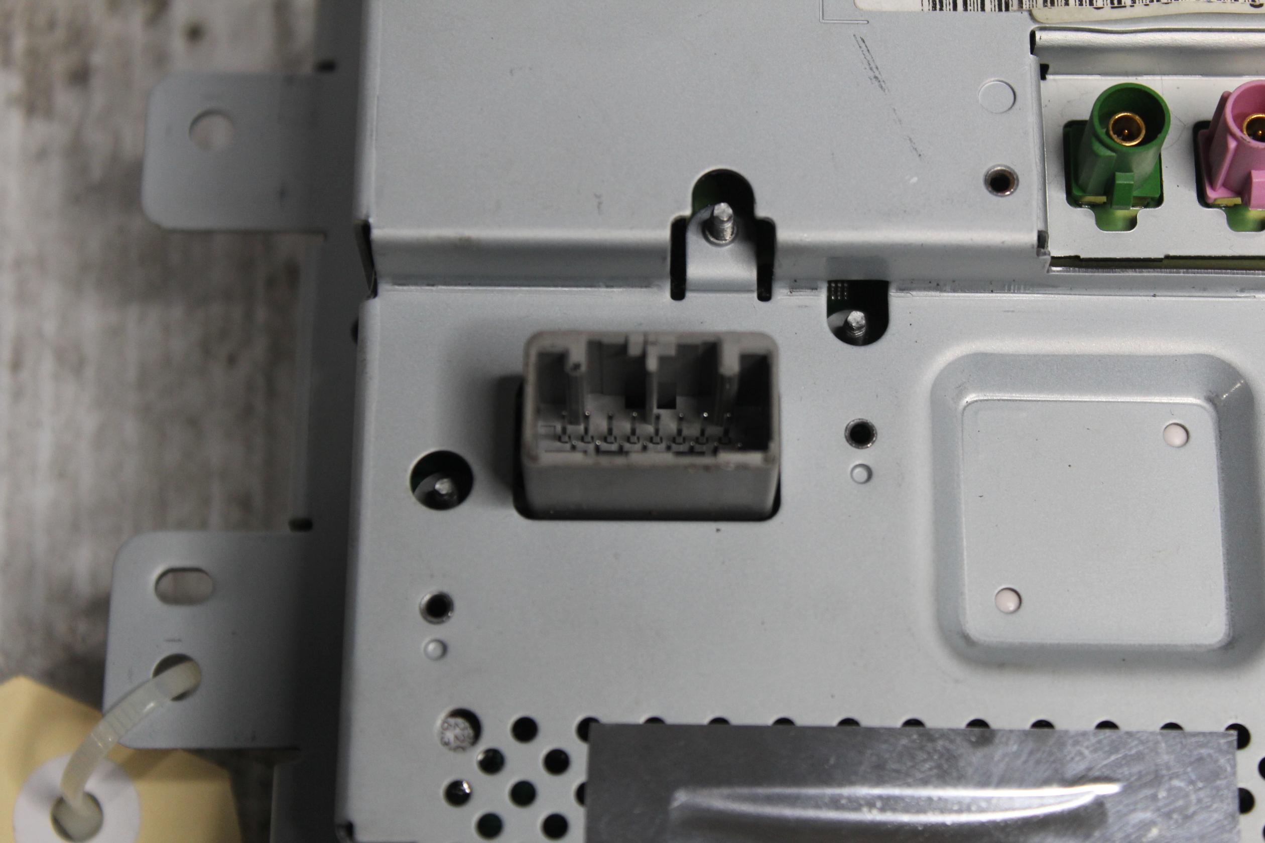 Range Rover Sport L494 Radio Central Display Screen LR070510, LR117984 - Image 3