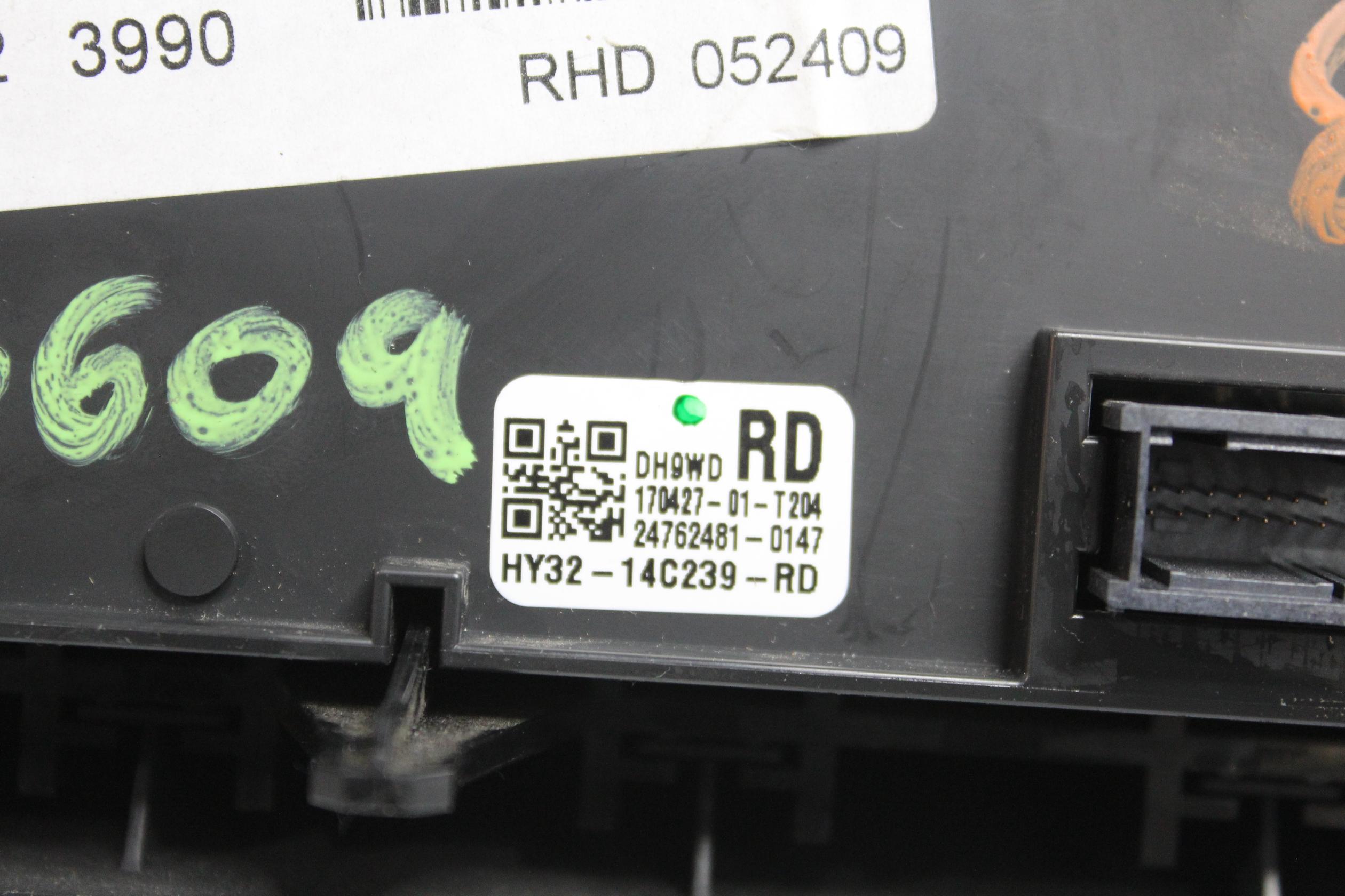 Land Rover L462 Discovery 5 AC Climate Control Panel Unit LR084026 - Image 5