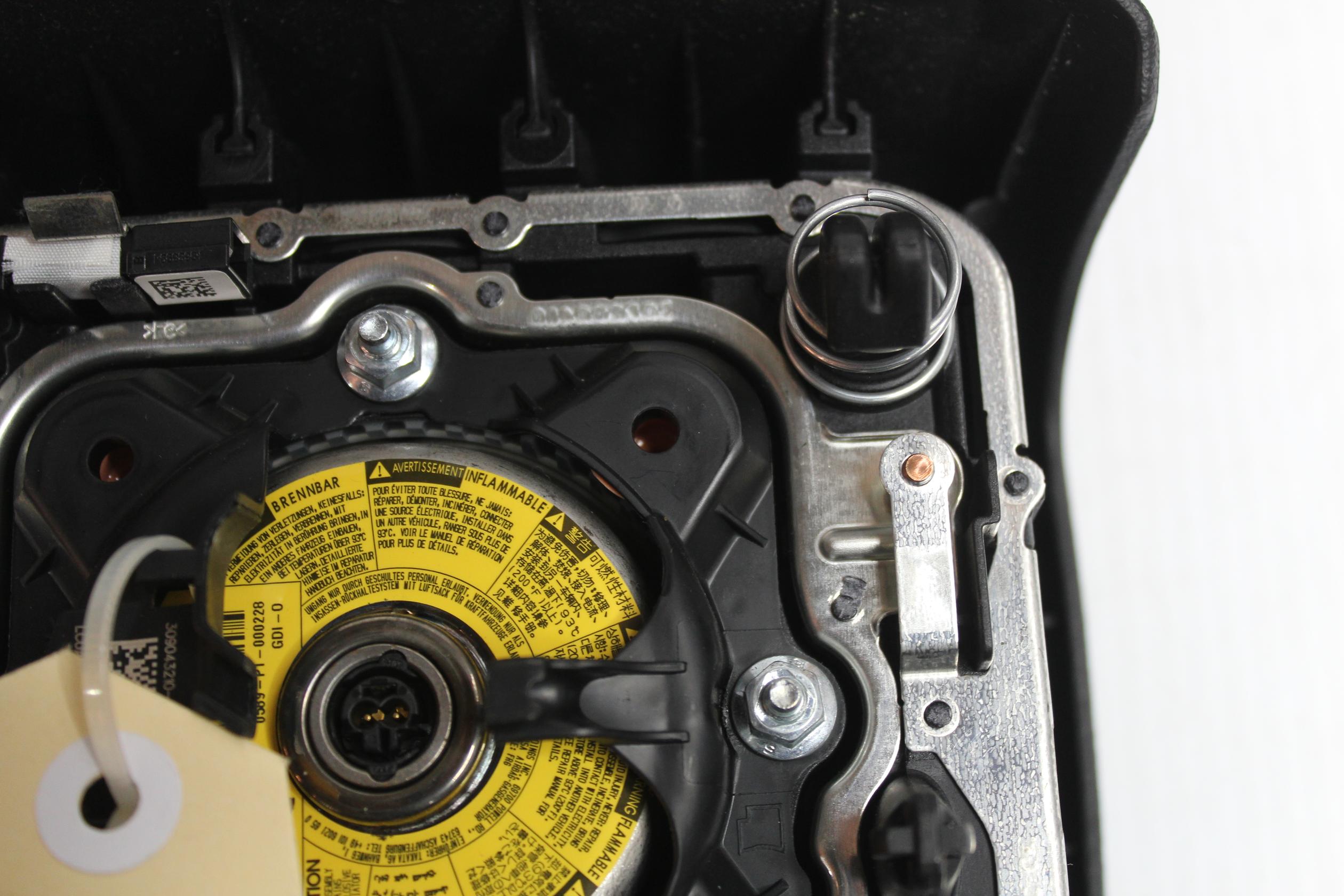 Land Rover L462 Discovery 5 Steering Wheel Drivers Airbag Unit LR125726 - Image 9