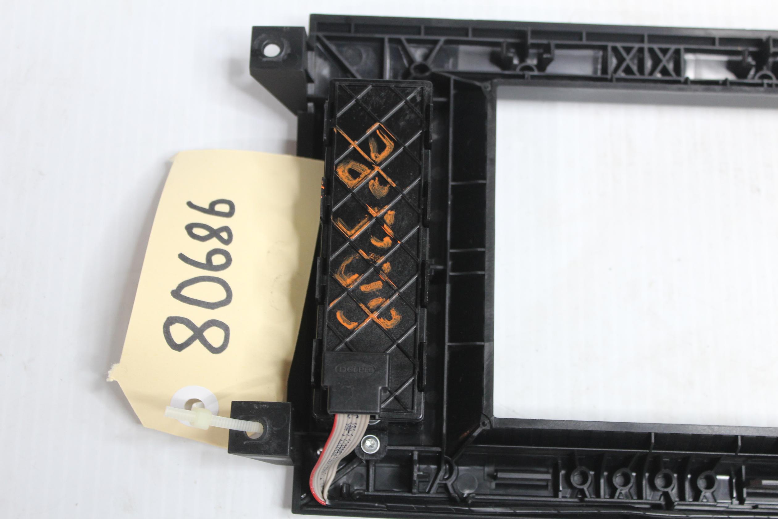 Land Rover L462 Discovery 5 Display Surround Control Panel LR081392 - Image 4
