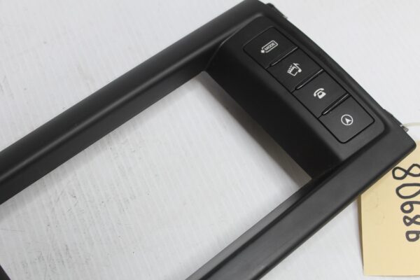 Land Rover L462 Discovery 5 Display Surround Control Panel LR081392