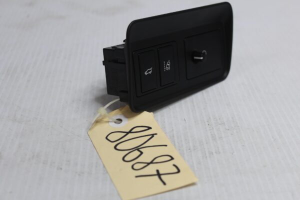 Land Rover L462 Discovery 5 Headlight Lighting Switch LR061000, LR088271