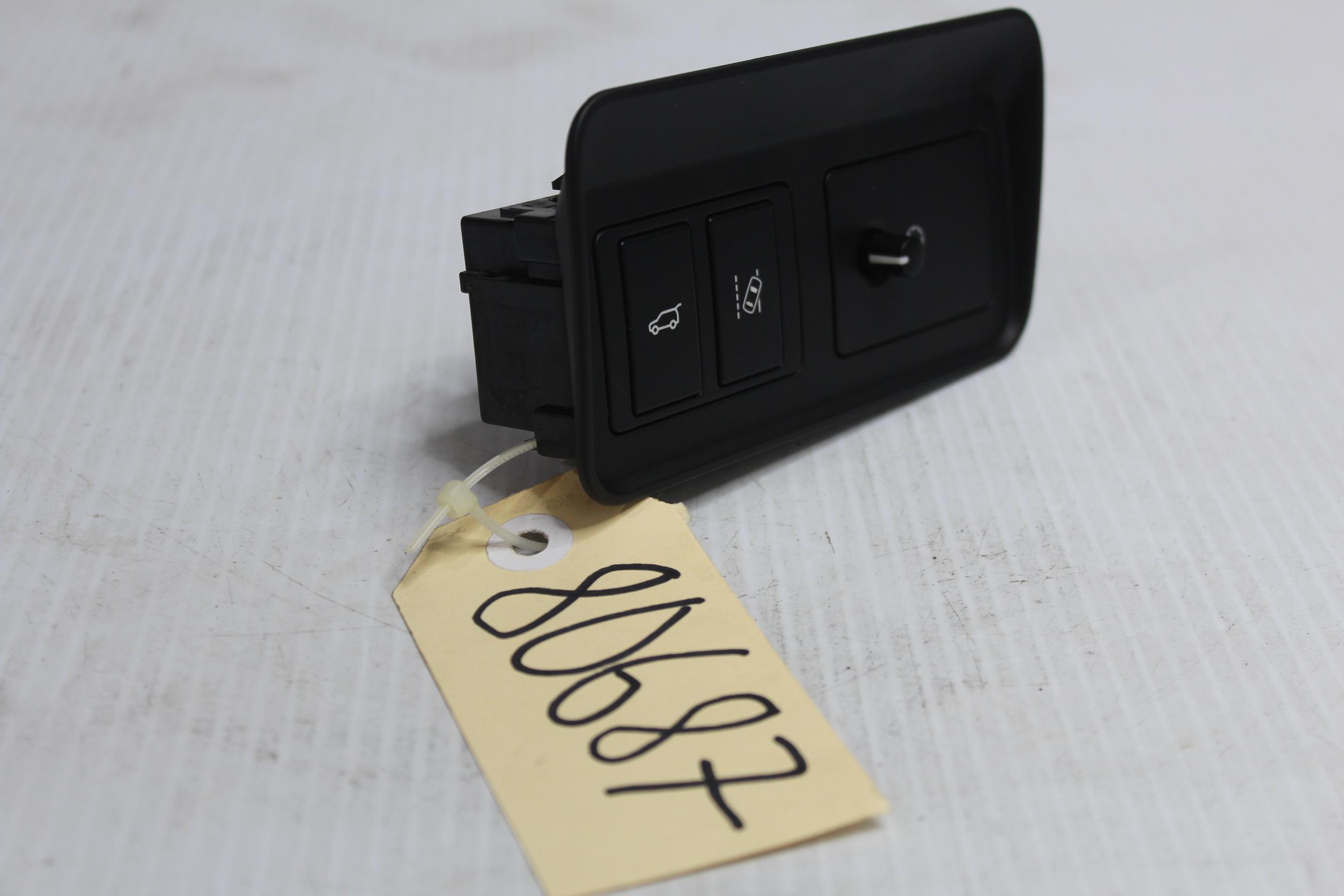 Land Rover L462 Discovery 5 Headlight Lighting Switch LR061000, LR088271 - Image 8