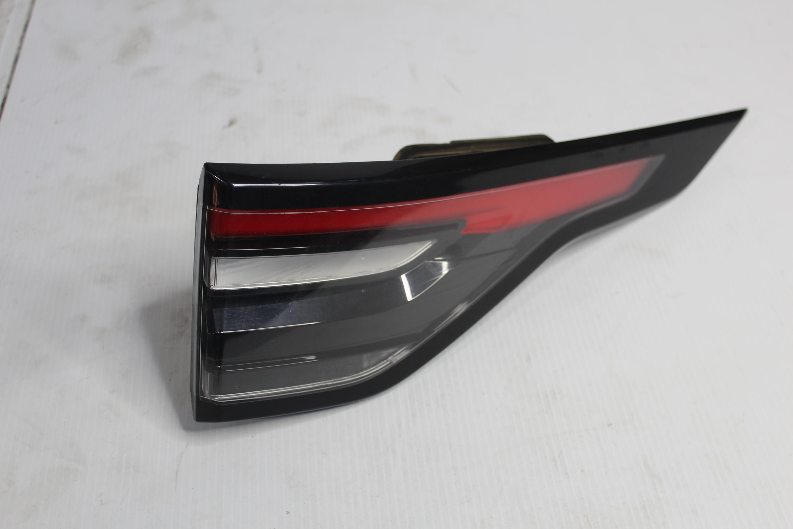 Land Rover L462 Discovery 5 RH Right Tail Light Lamp LR106841 - Image 1