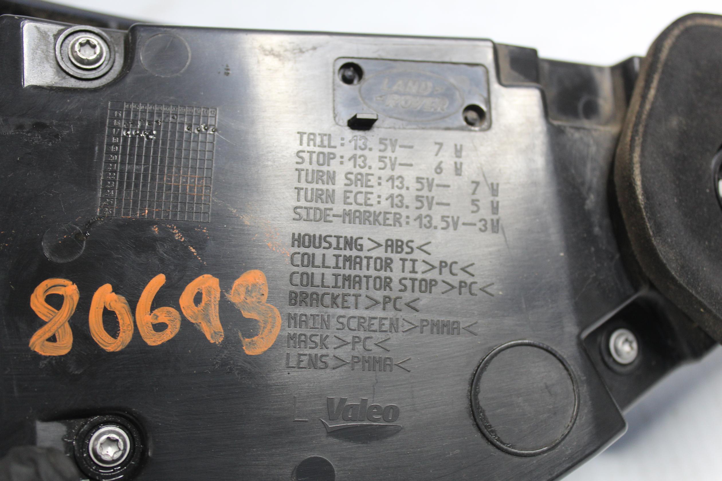 Land Rover L462 Discovery 5 LH Left Tail Light Lamp LR106845 - Image 12