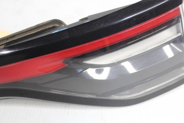 Land Rover L462 Discovery 5 LH Left Tail Light Lamp LR106845