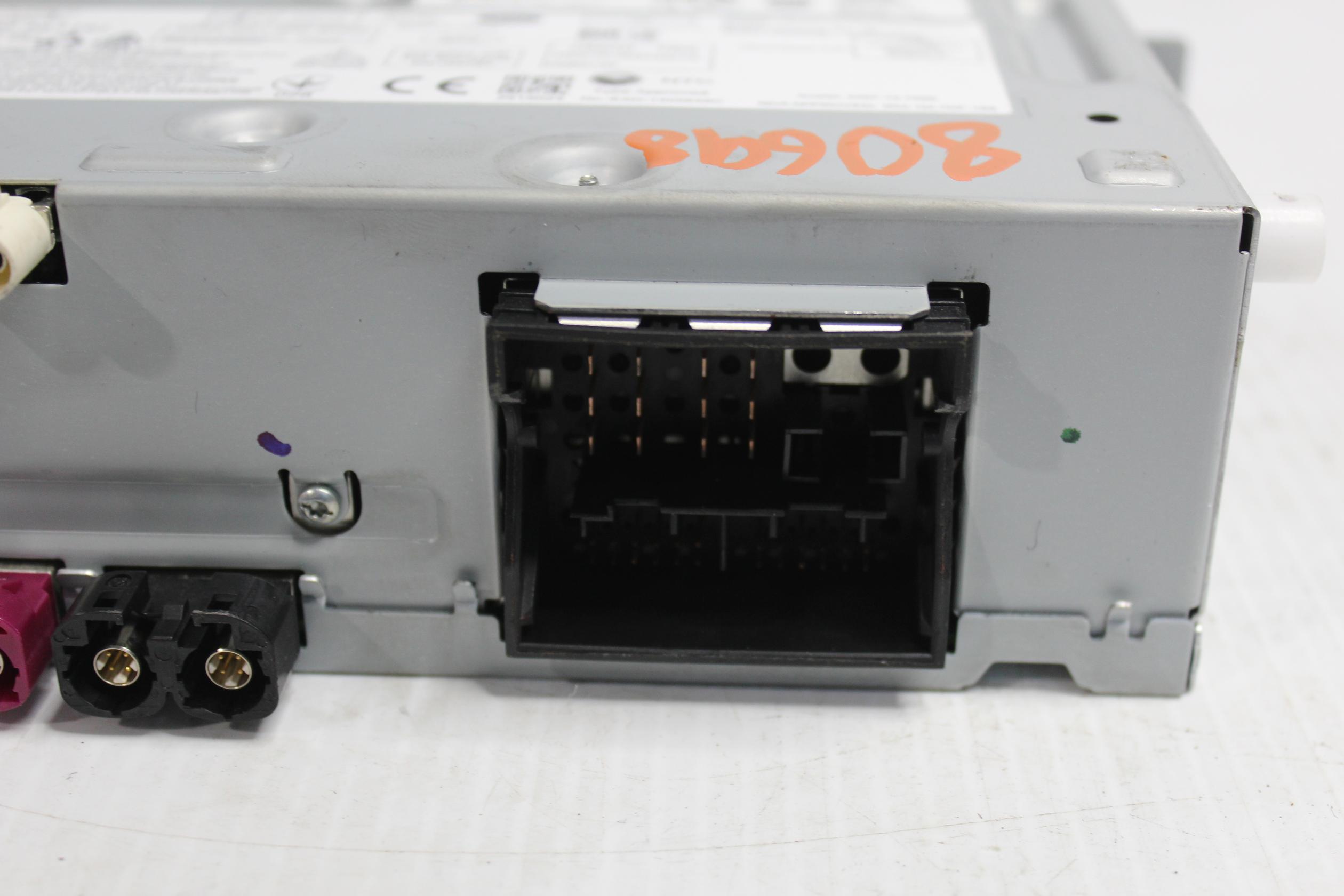 Land Rover L462 Discovery 5 Radio Headunit Control Unit LR110050, LR116709 - Image 4