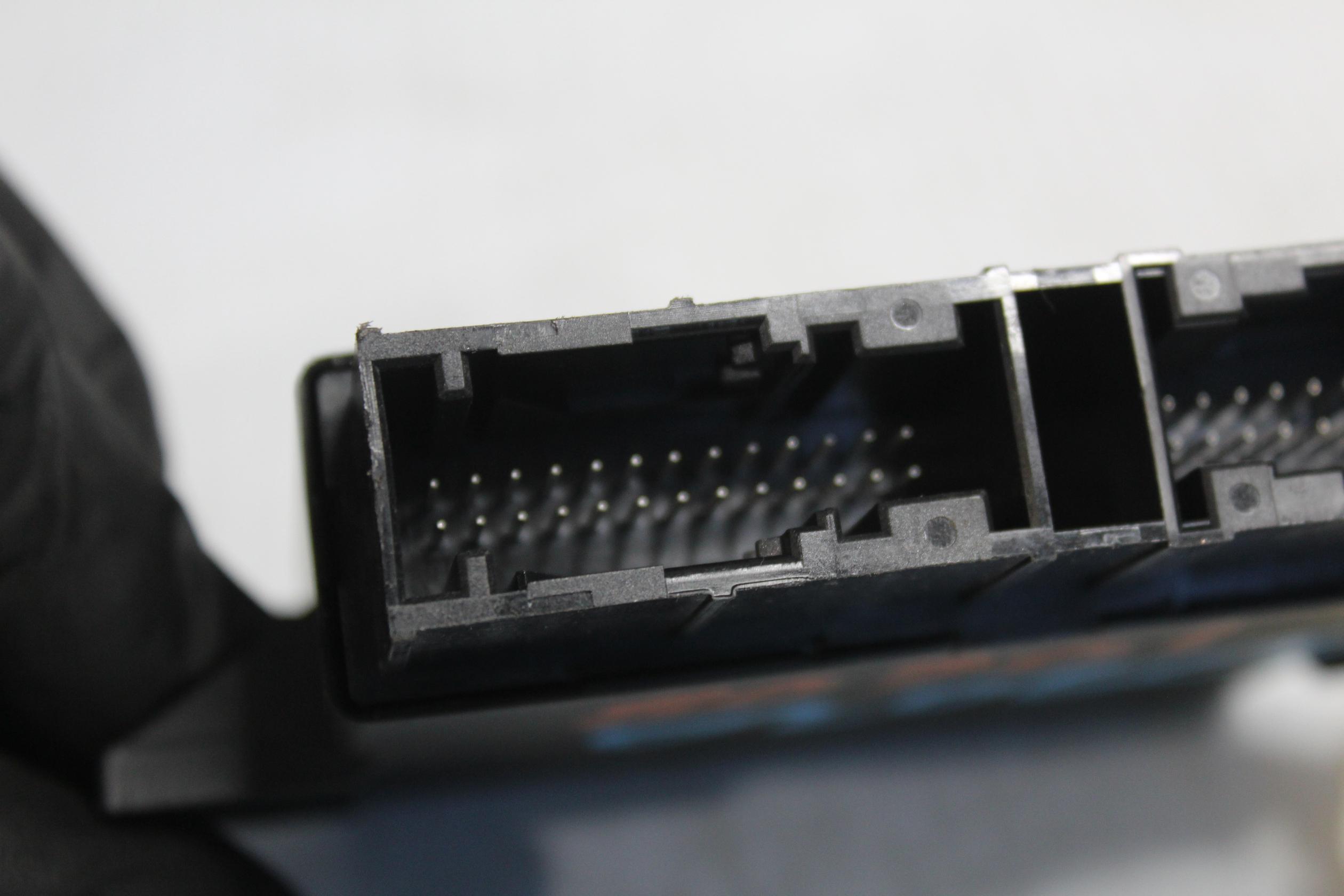 Land Rover L462 Discovery 5 PDC Parking Aid Sensor Module LR081443, LR109363 - Image 7