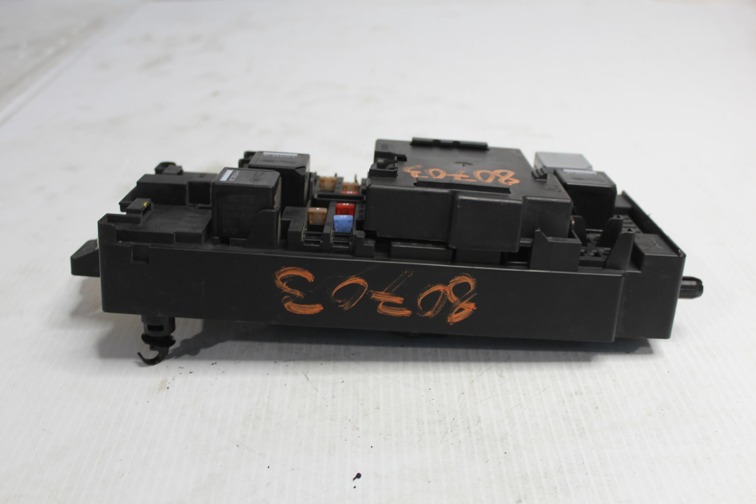 Land Rover L462 Discovery 5 Cabin Interior Fuse Box LR085480, HPLA14A073BC - Image 8