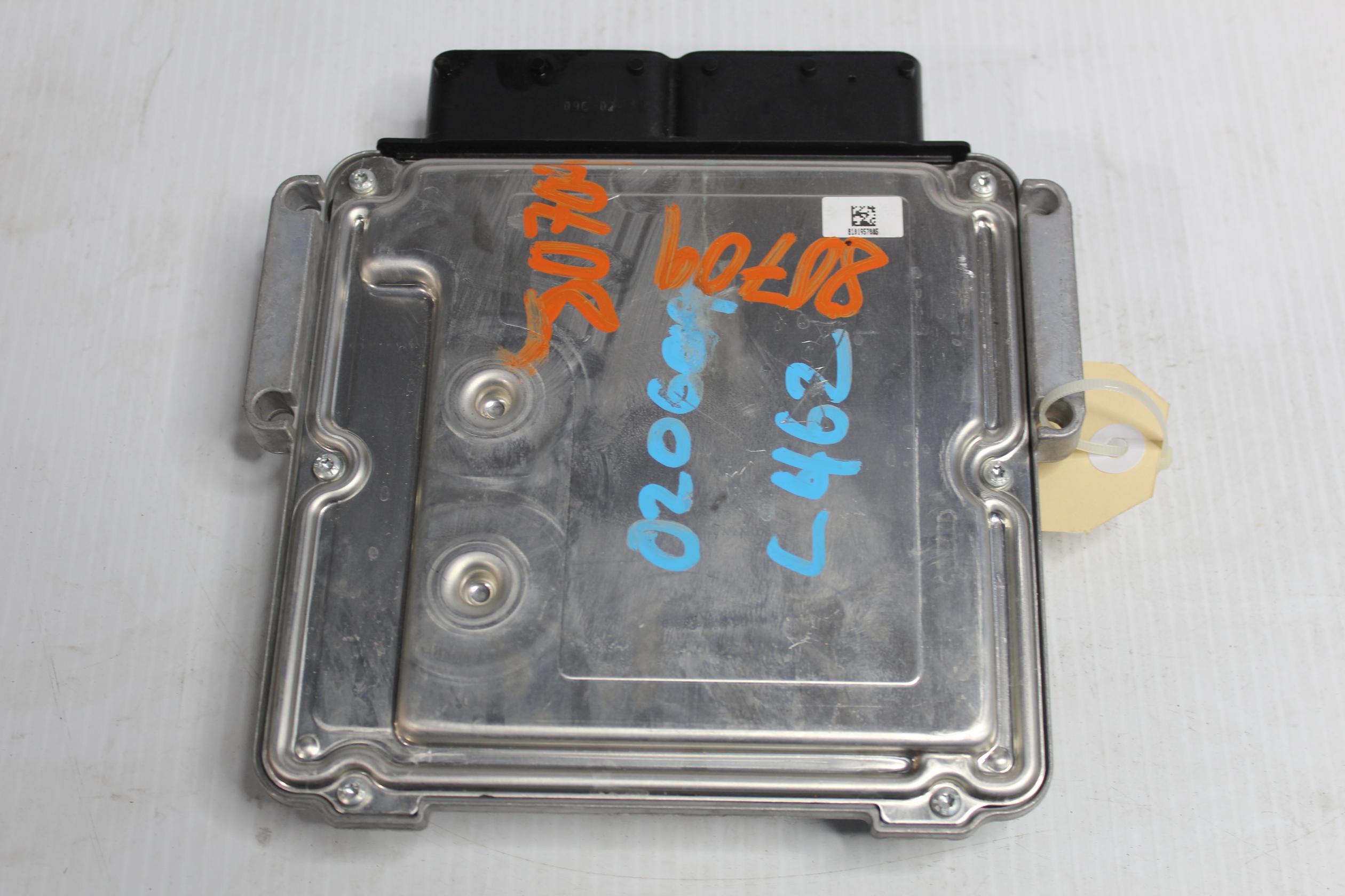 Land Rover L462 Discovery 5 2.0L Diesel ECU Engine Control Unit Module LR086476 - Image 3