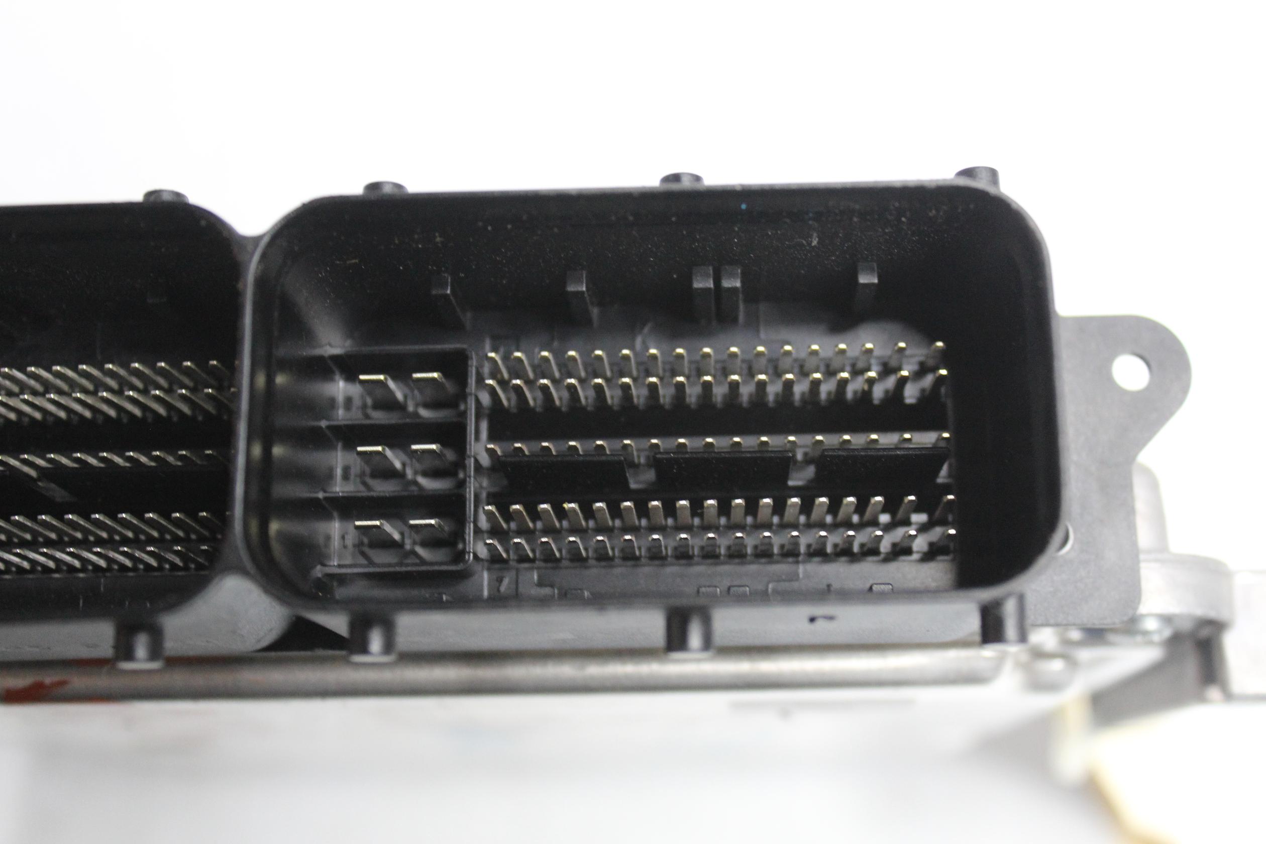 Land Rover L462 Discovery 5 2.0L Diesel ECU Engine Control Unit Module LR086476 - Image 5