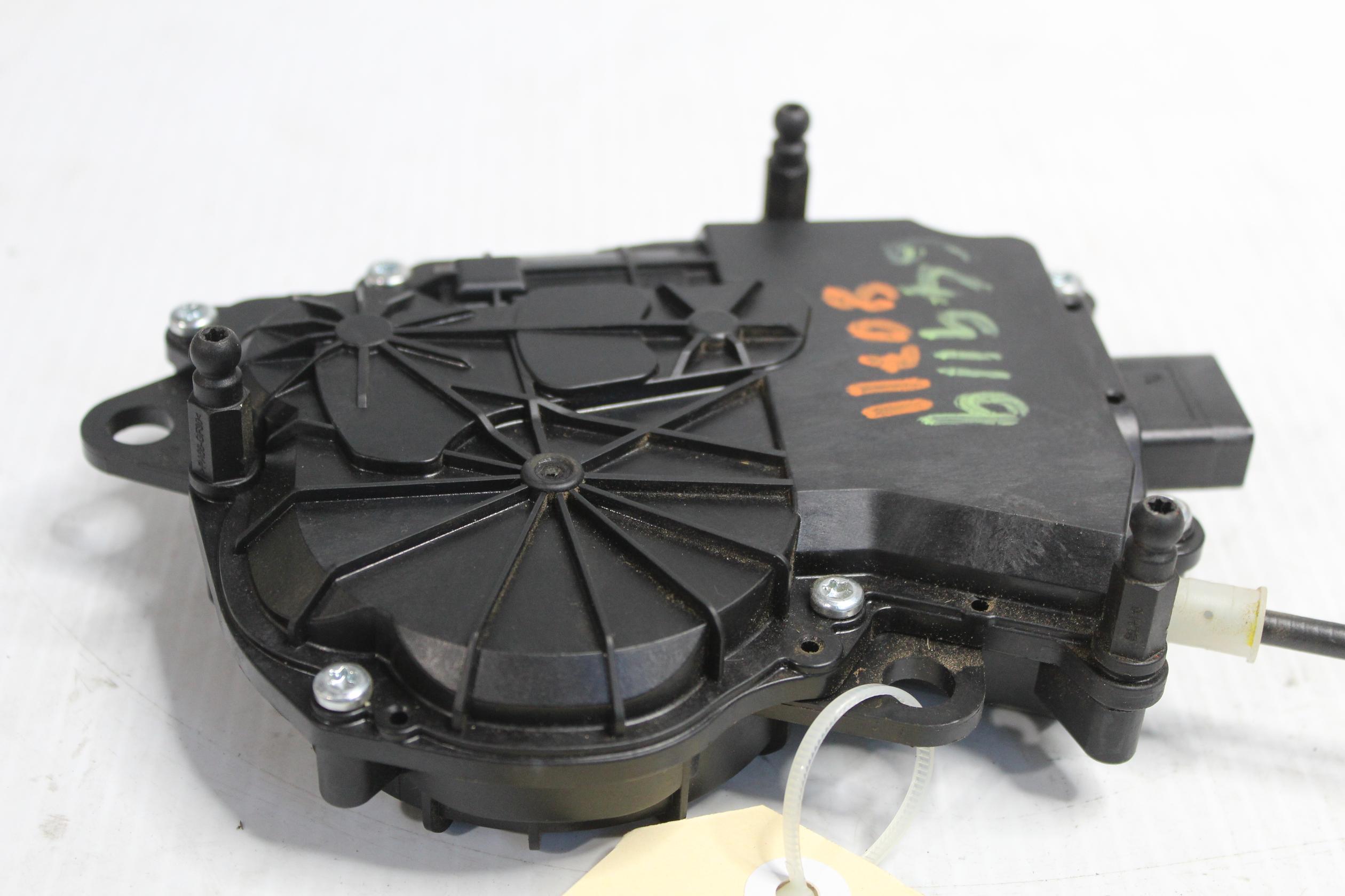 Range Rover Sport L494 Tailgate Lock Motor LR090185, LR095551 - Image 8
