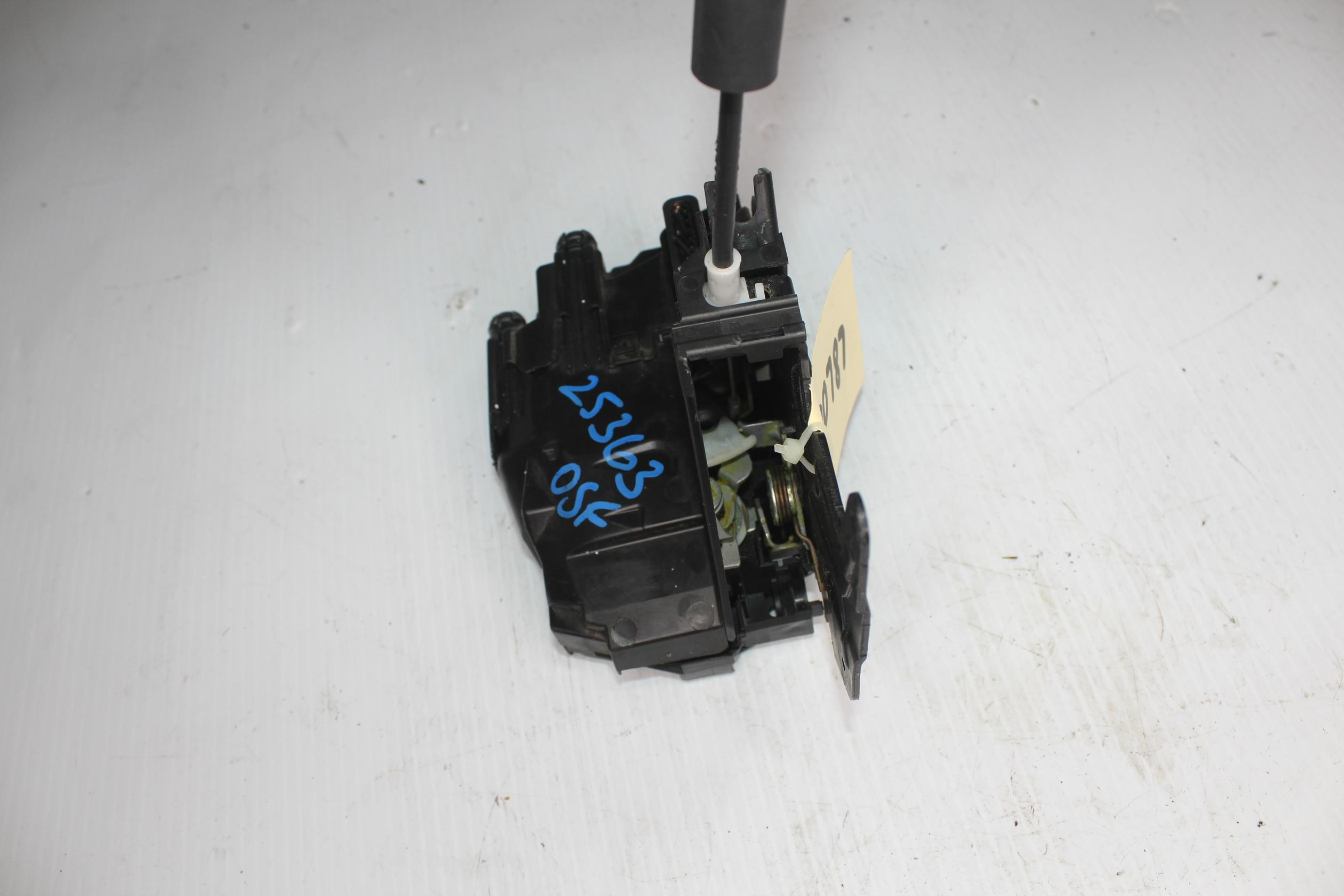 Range Rover L494 Sport RHF Front Right Door Lock Actuator LR053678, LR078726 - Image 9