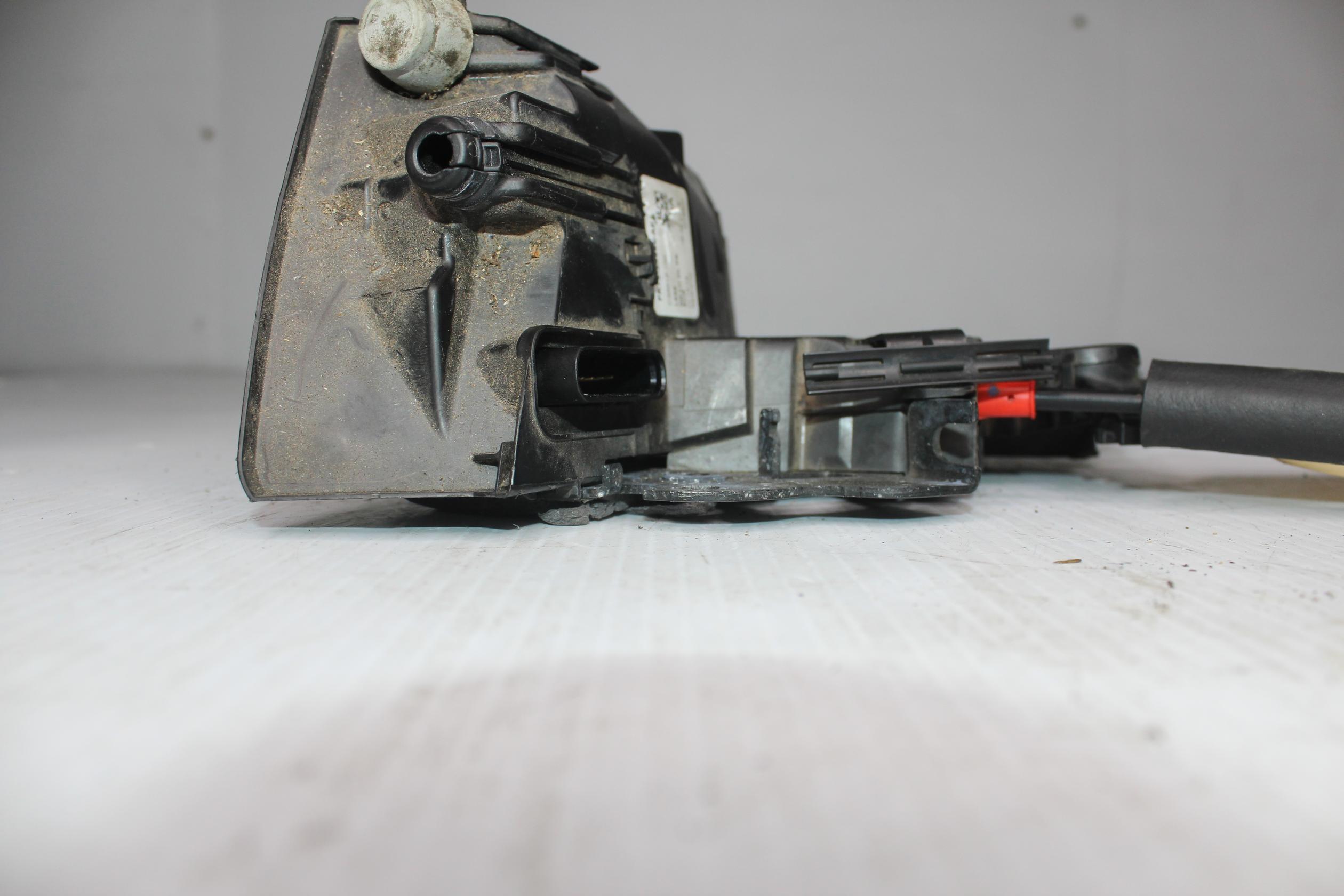 Land Rover L550 Discovery Sport RHF Right Front Door Lock Actuator FK72203A29EE - Image 8