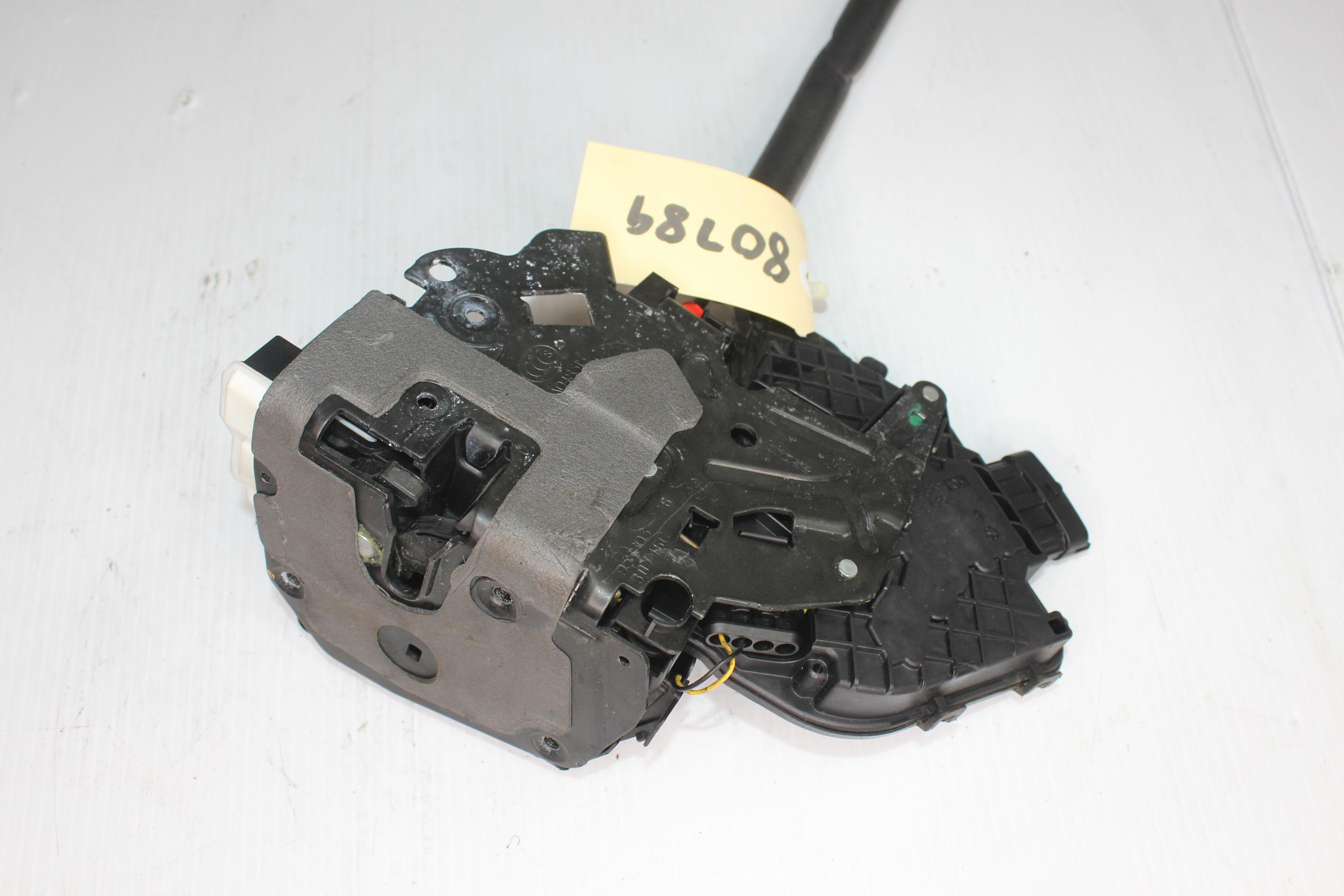 Land Rover L550 Discovery Sport LHF Left Front Door Lock Actuator FK72203A29EE - Image 3