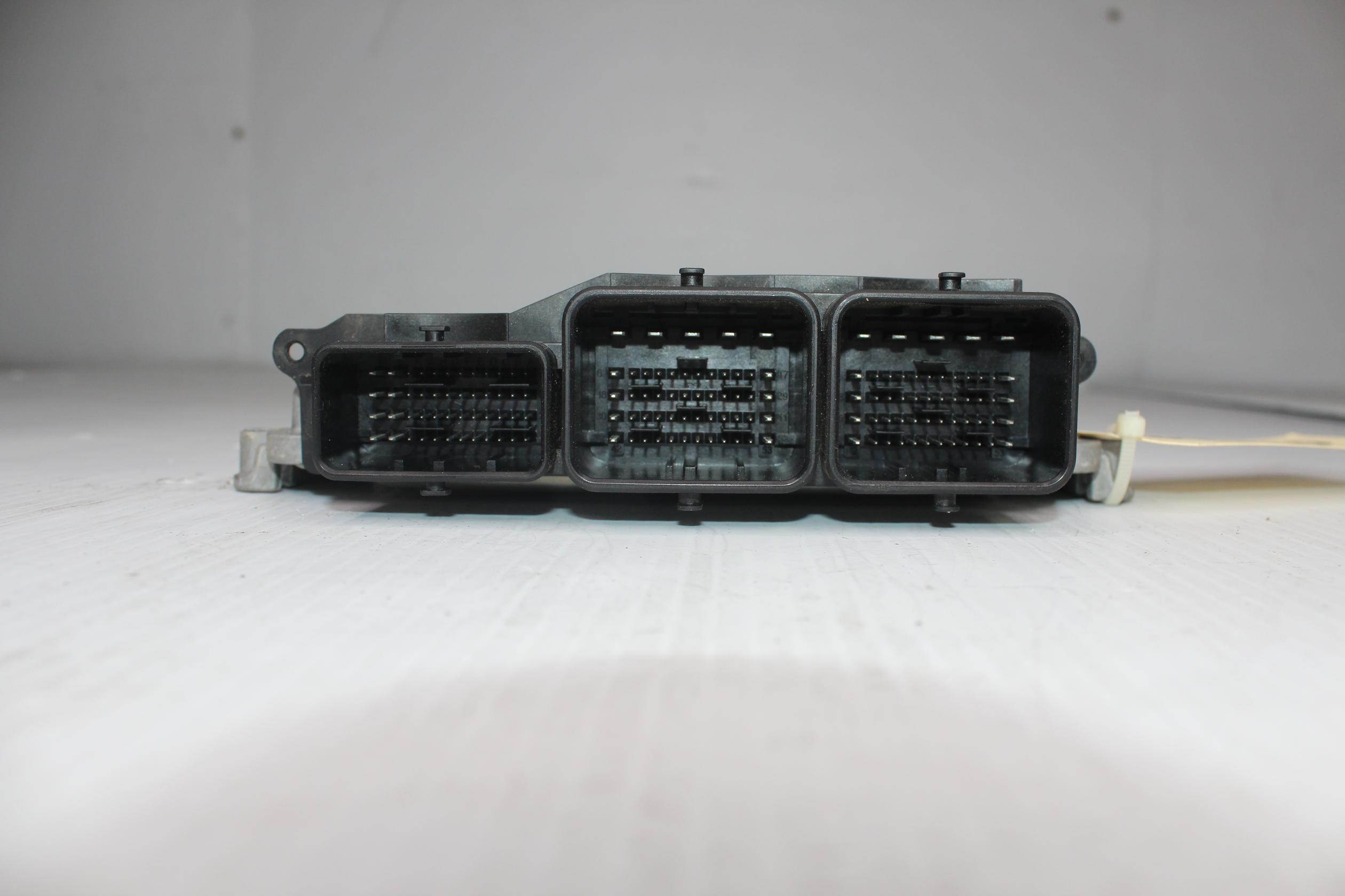 Land Rover L550 Discovery Sport 2.2L Diesel ECU Engine Control Unit LR061596 - Image 3