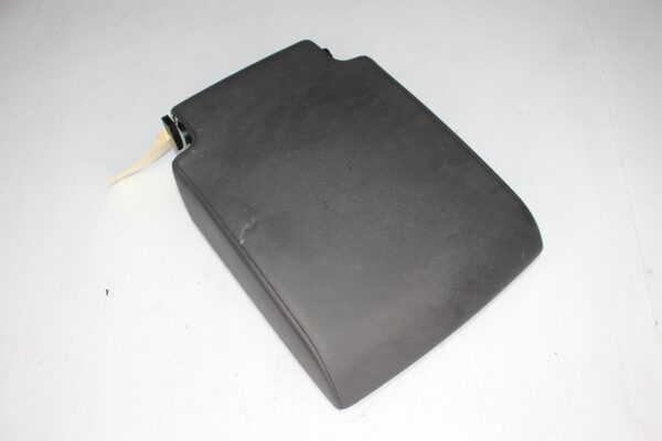 Land Rover L462 Discovery 5 Centre Console Lid Armrest BLACK LR082431