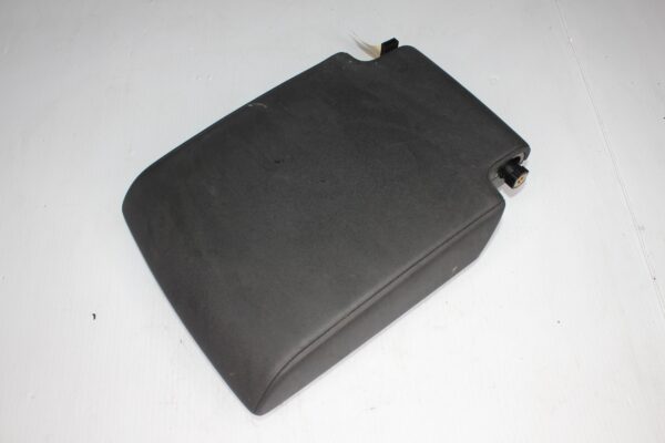 Land Rover L462 Discovery 5 Centre Console Lid Armrest BLACK LR082431