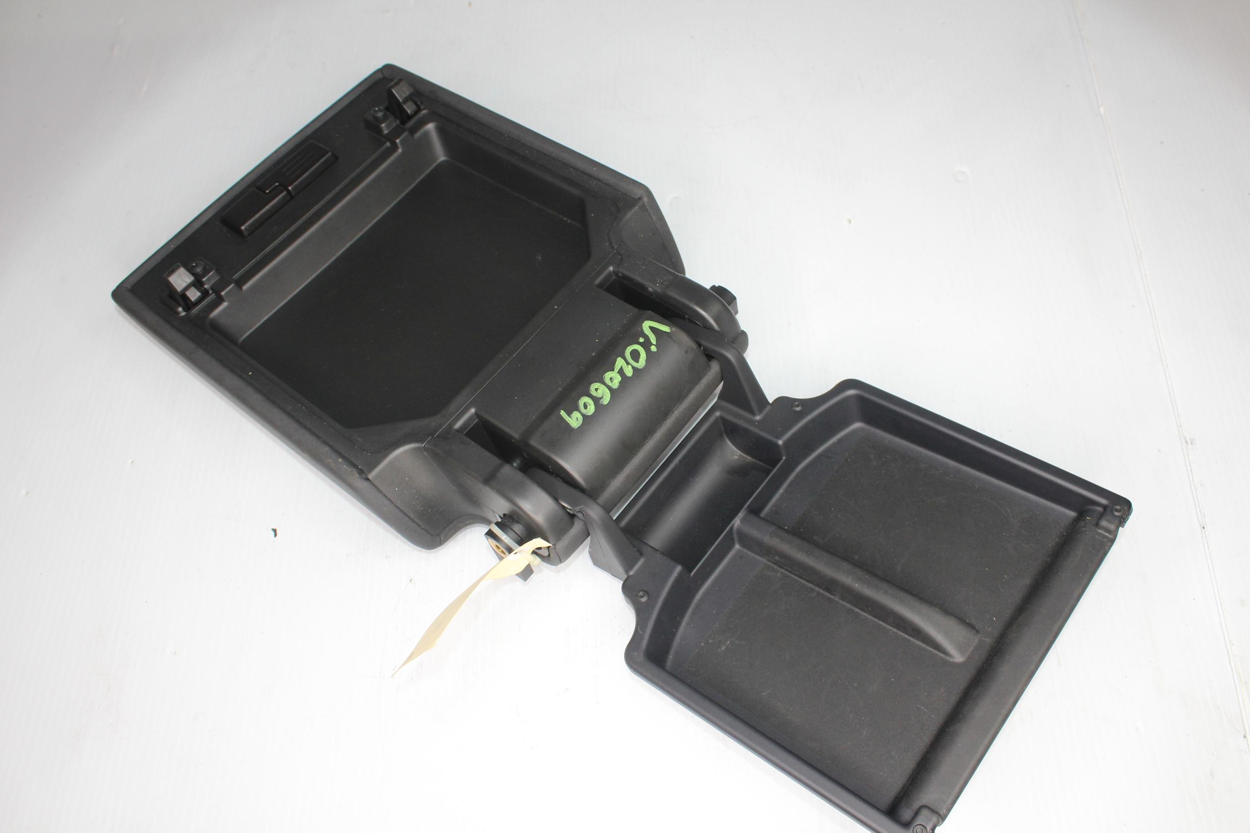 Land Rover L462 Discovery 5 Centre Console Lid Armrest BLACK LR082431 - Image 9
