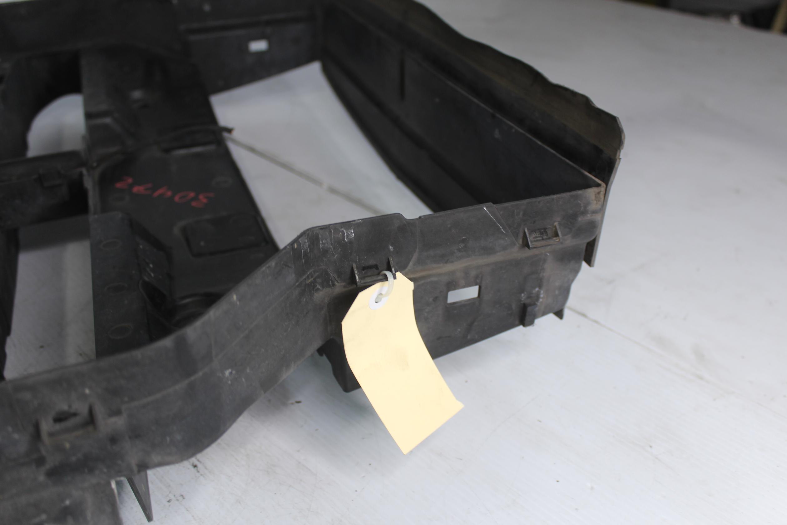 BMW F15 X5 M50i M Sport Front Air Cooling Duct Shroud 51648055208 - Image 14