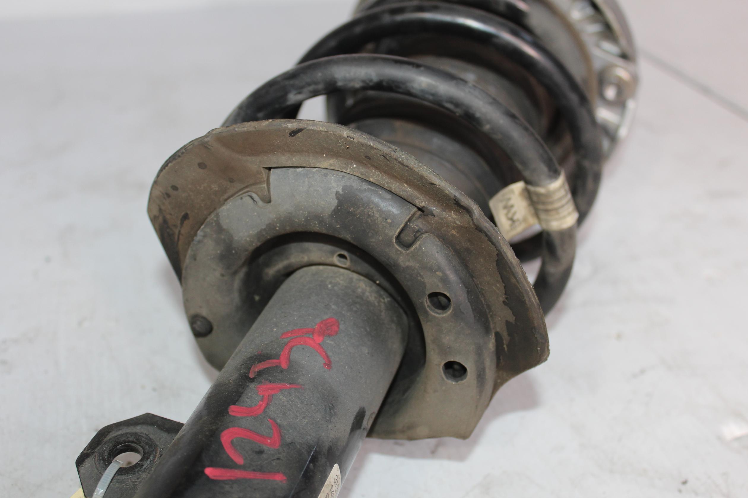 BMW F48 X1 Front Right RH Shock Absorber M-Sport NON-ELEC 31306886756 - Image 9
