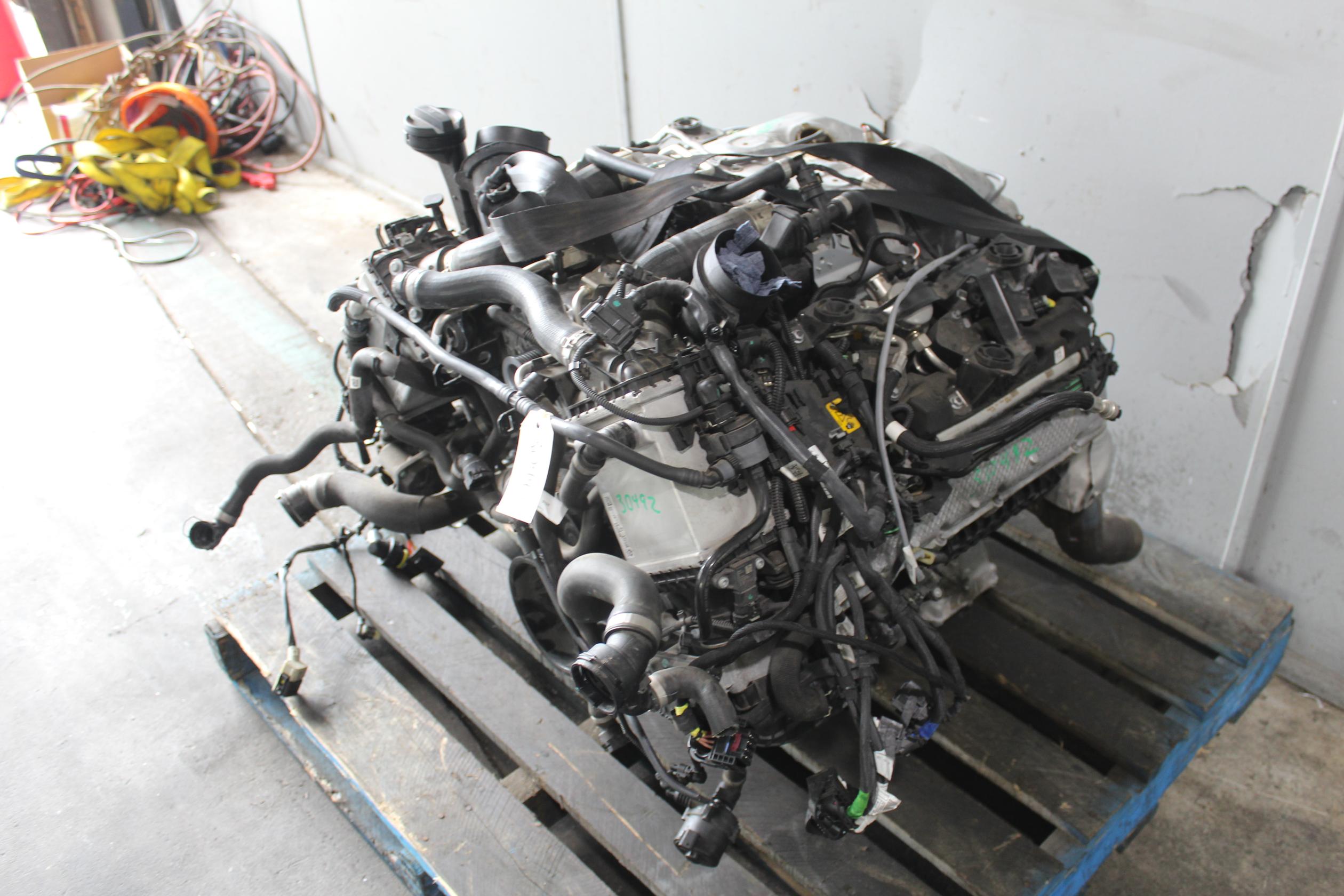 BMW G05 G06 X5 X6 M50i N63 4.4L V8 TT Engine Complete - Image 3