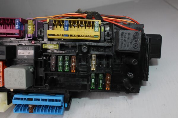 Mercedes Benz W204 C63 AMG Rear SAM Fuse Box Module A2049004803, A2049065402
