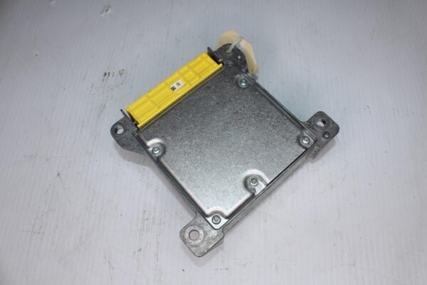 Mercedes Benz W204 C63 AMG SRS Airbag Module A2049012804