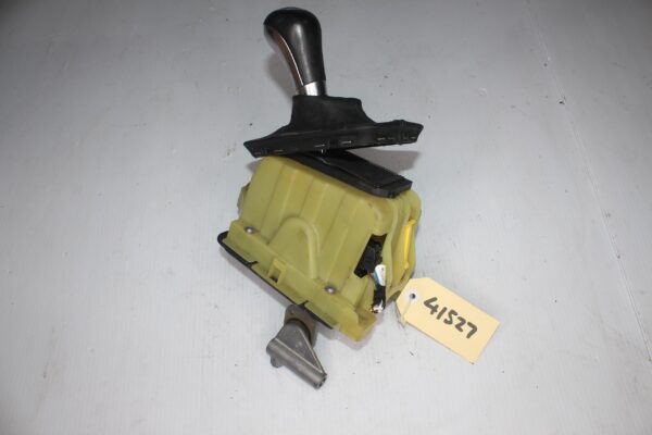 Mercedes Benz W204 C Class Gear Selector T-Bar A2042677624