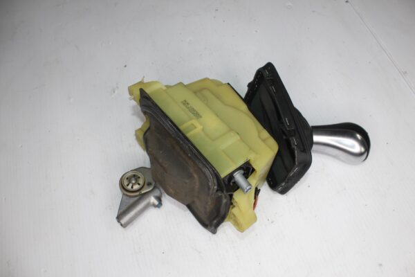 Mercedes Benz W204 C Class Gear Selector T-Bar A2042677624
