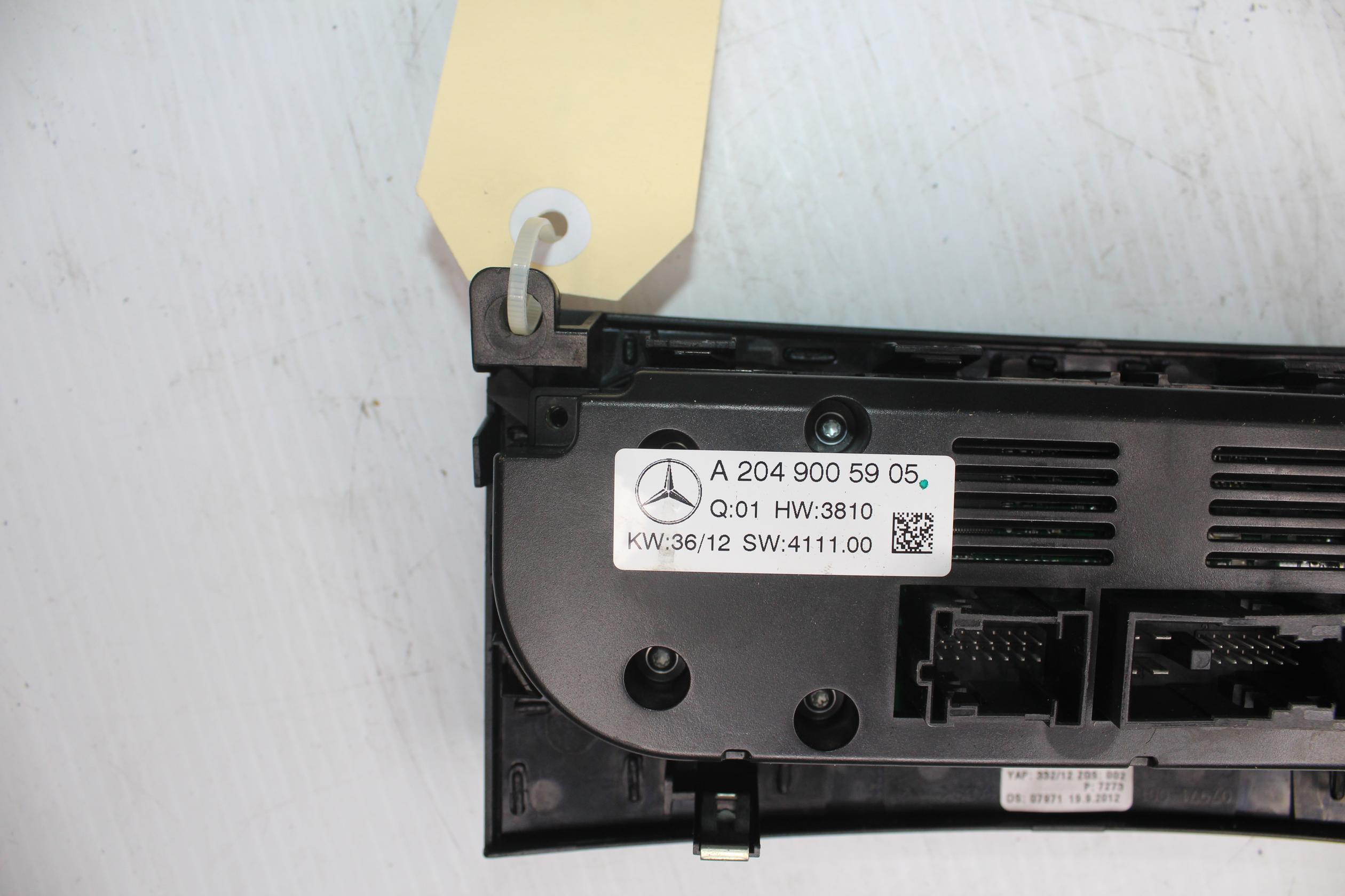 Merceds Benz W204 C63 AMG AC Climate Control Unit Panel A2049005905, A2049007615 - Image 11