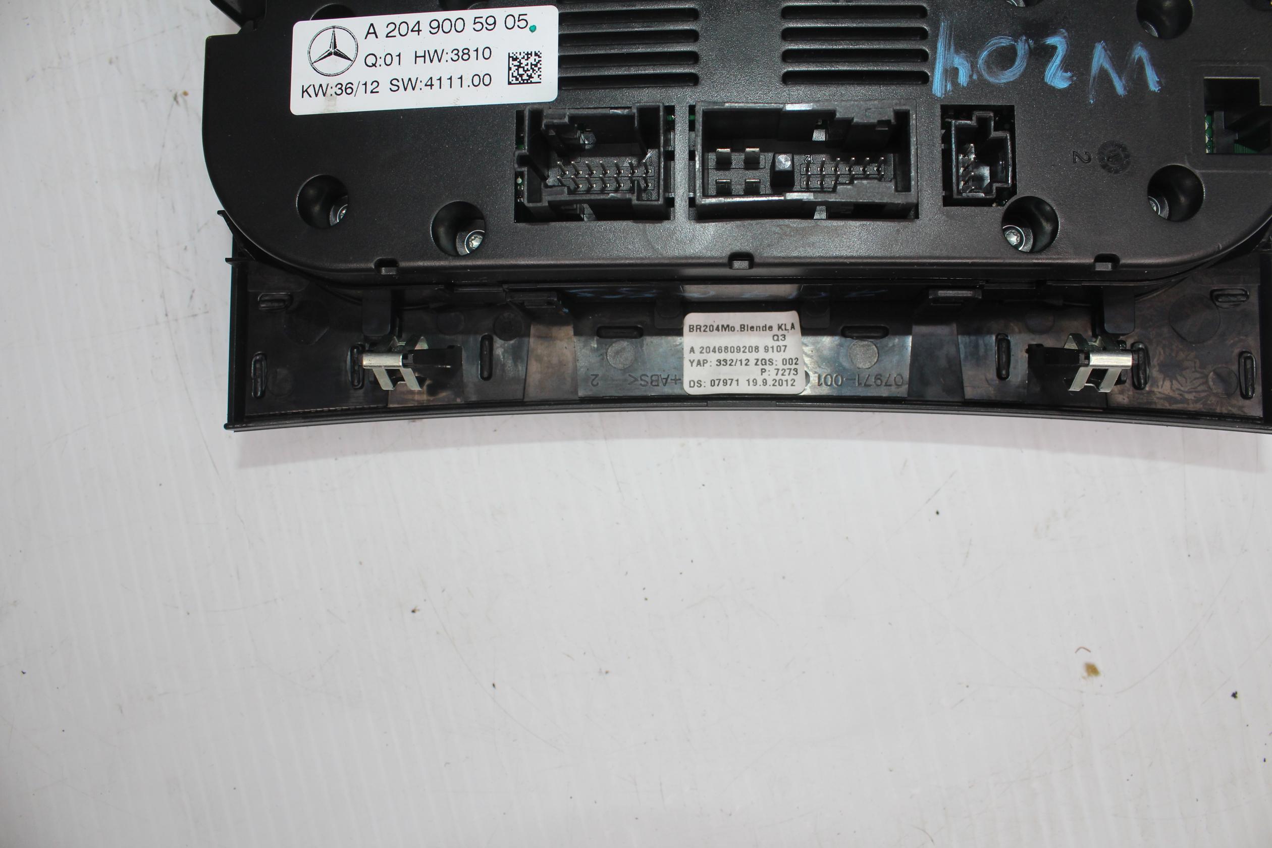 Merceds Benz W204 C63 AMG AC Climate Control Unit Panel A2049005905, A2049007615 - Image 12
