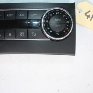 Merceds Benz W204 C63 AMG AC Climate Control Unit Panel A2049005905, A2049007615 - Image 3