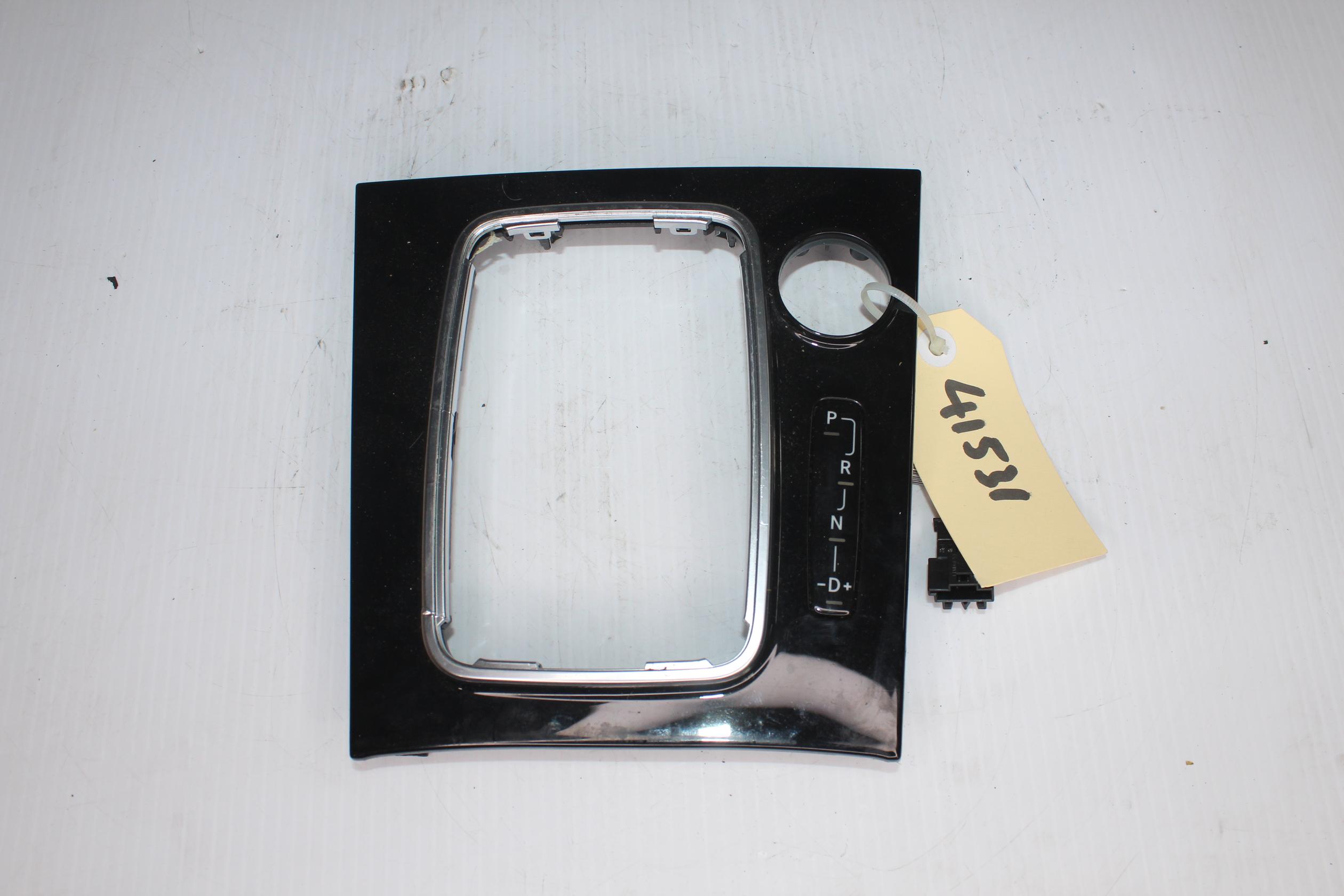 Mercedes Benz W204 C63 AMG Gear Shift Surround Trim A2042670100, A2042670000 - Image 1
