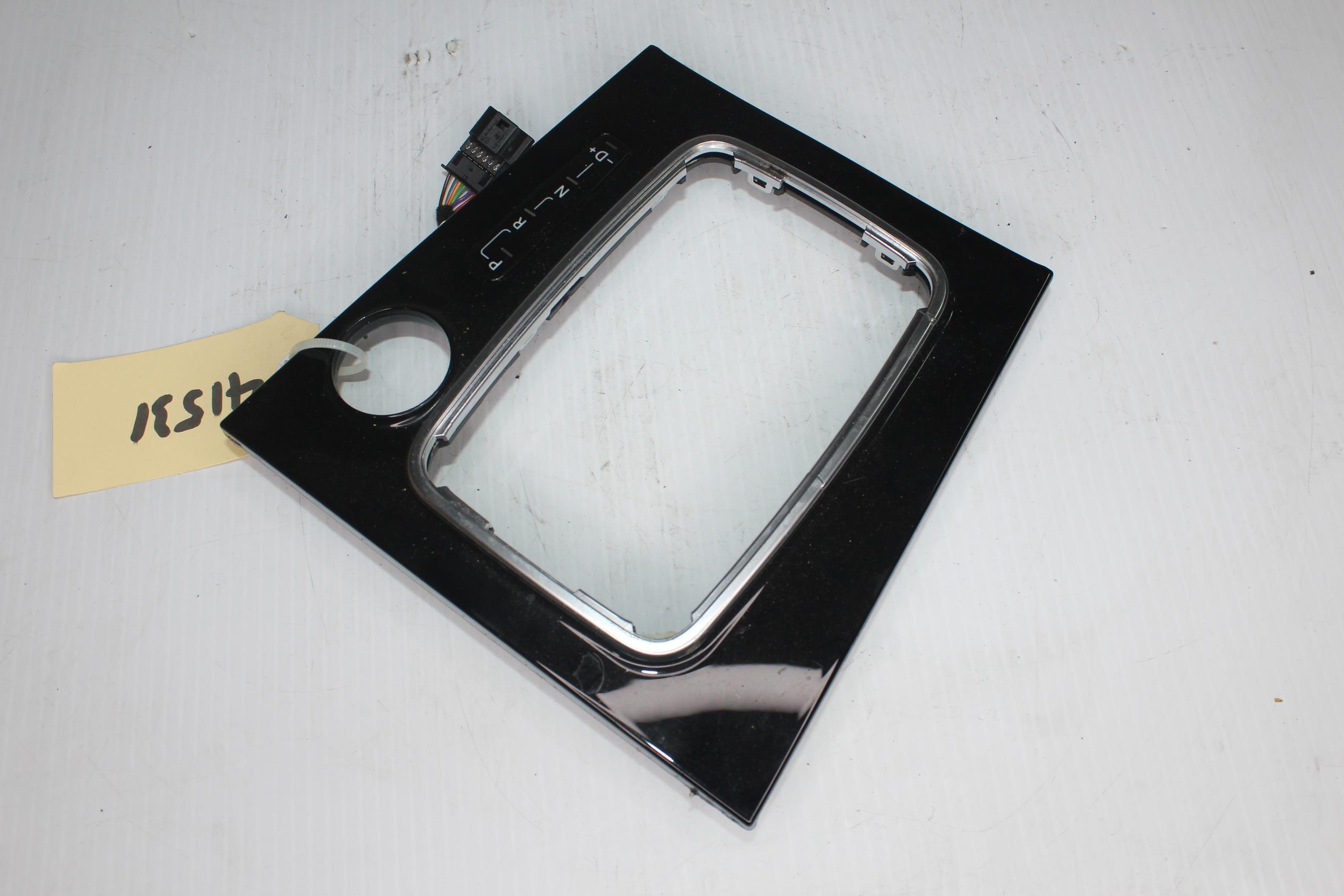 Mercedes Benz W204 C63 AMG Gear Shift Surround Trim A2042670100, A2042670000 - Image 3