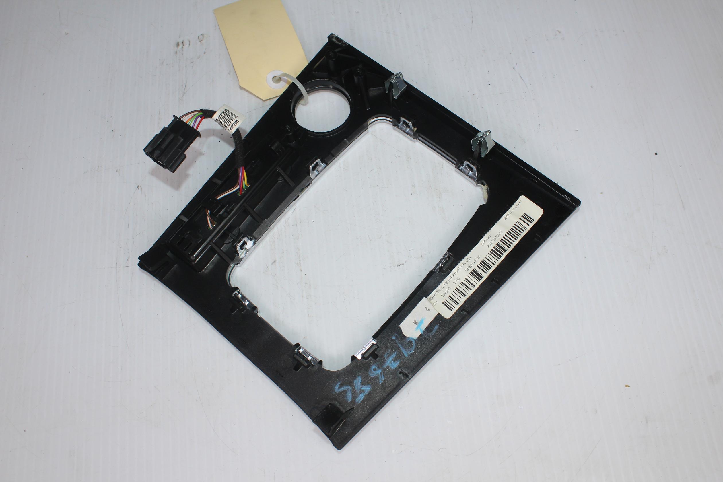 Mercedes Benz W204 C63 AMG Gear Shift Surround Trim A2042670100, A2042670000 - Image 6
