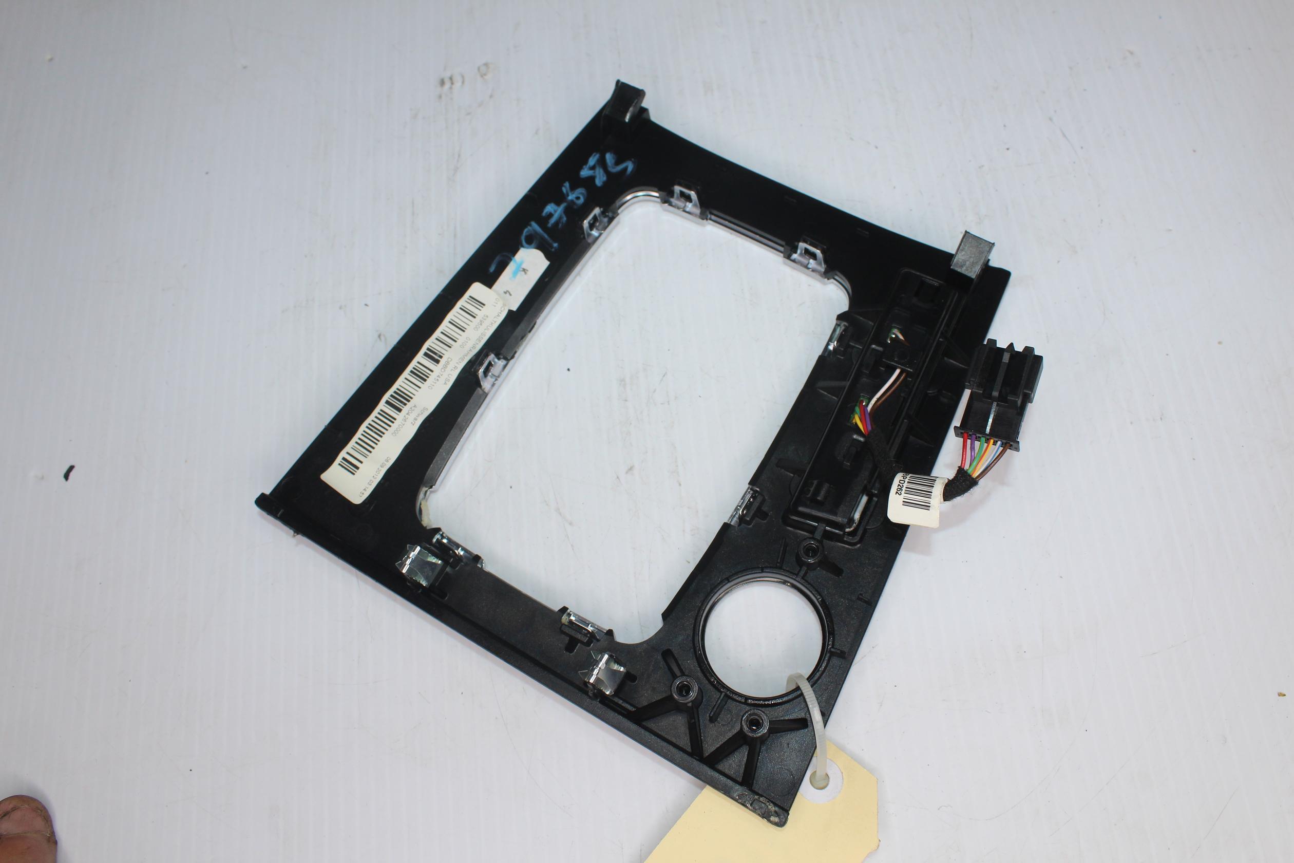 Mercedes Benz W204 C63 AMG Gear Shift Surround Trim A2042670100, A2042670000 - Image 8